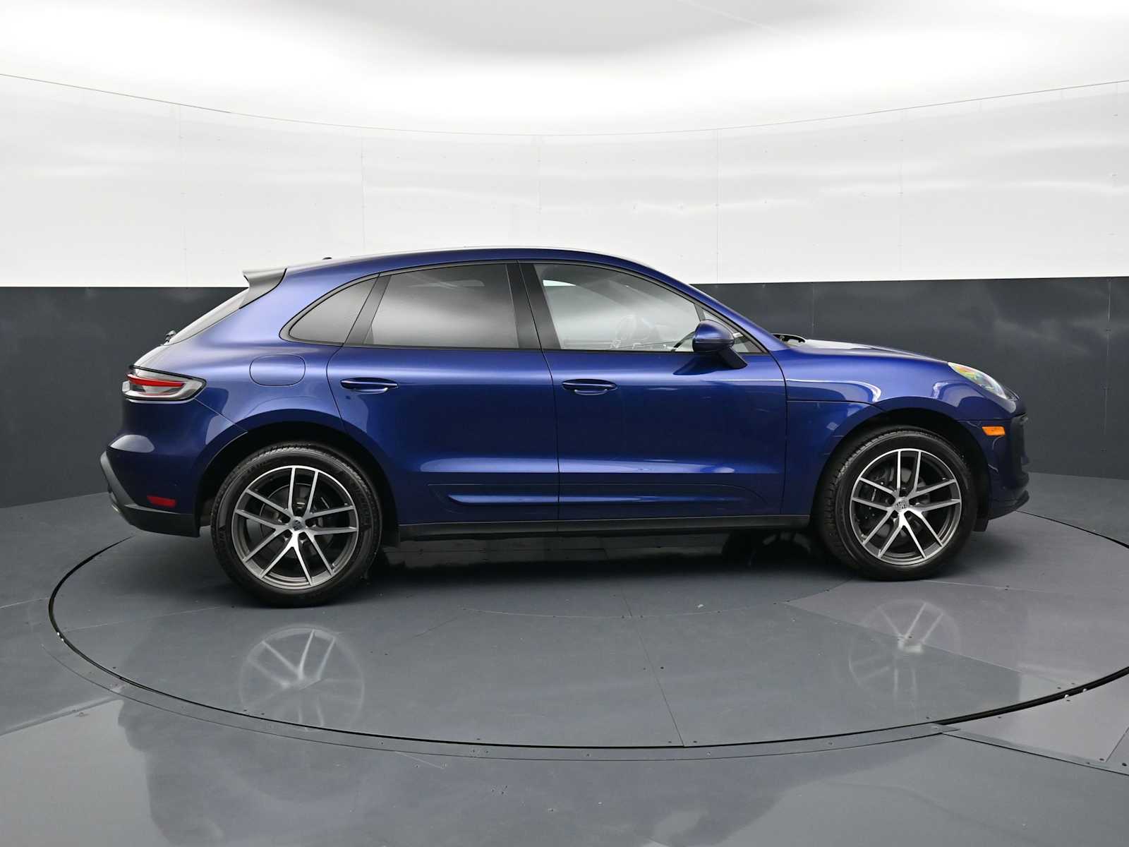 Thumbnail: 2026 Porsche Macan - 23