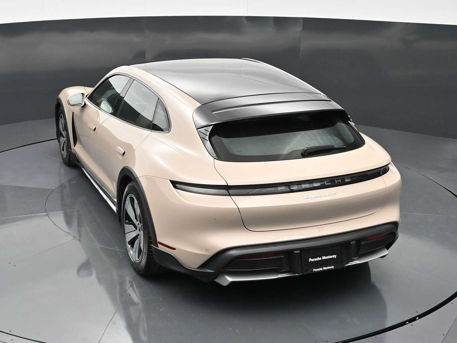 Thumbnail: 2023 Porsche Taycan - 37