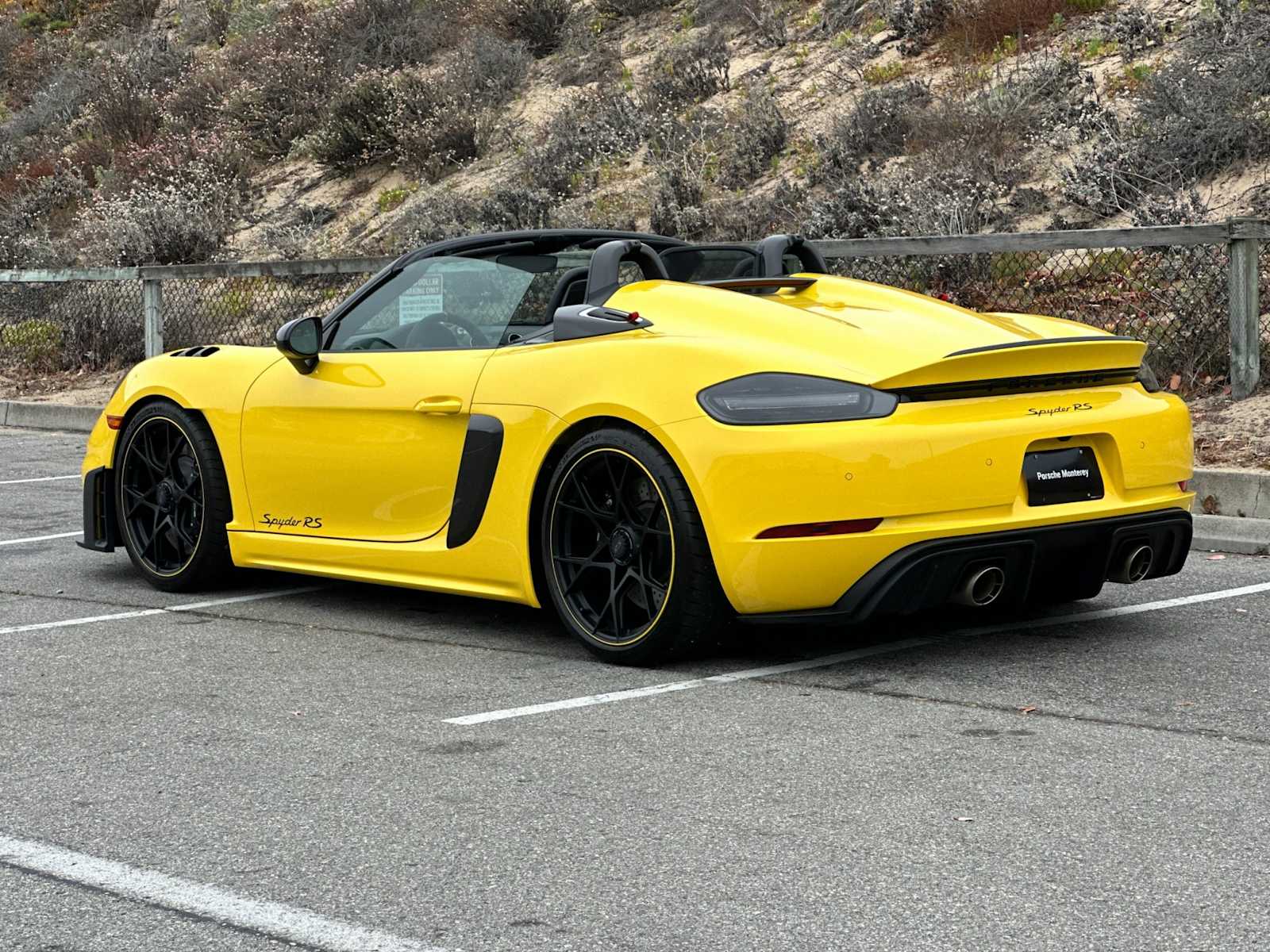 2024 Porsche Boxster Spyder photo 3