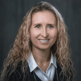 Staff member Monika Parzych from ID_96c95e1d5c8e