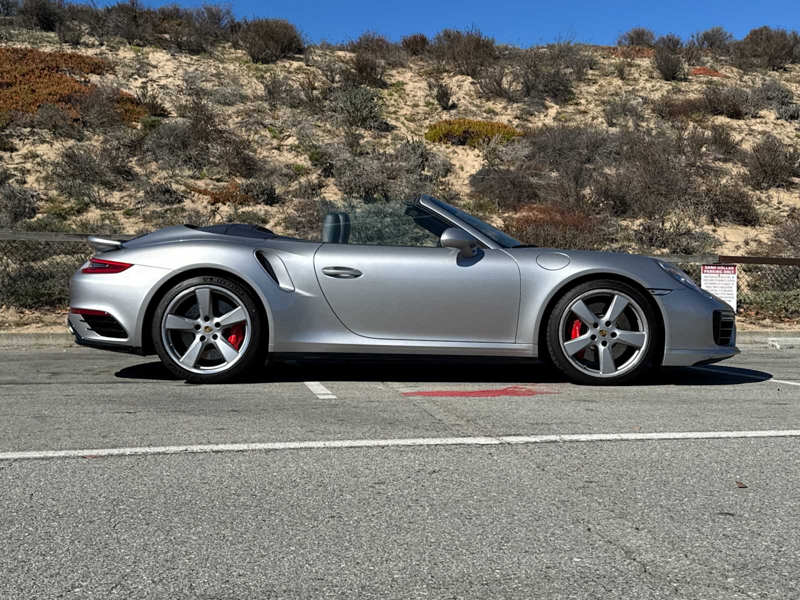 Thumbnail: 2017 Porsche 911 - 9