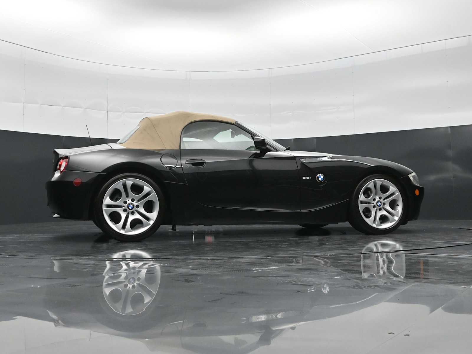 Thumbnail: 2005 BMW Z4 - 33
