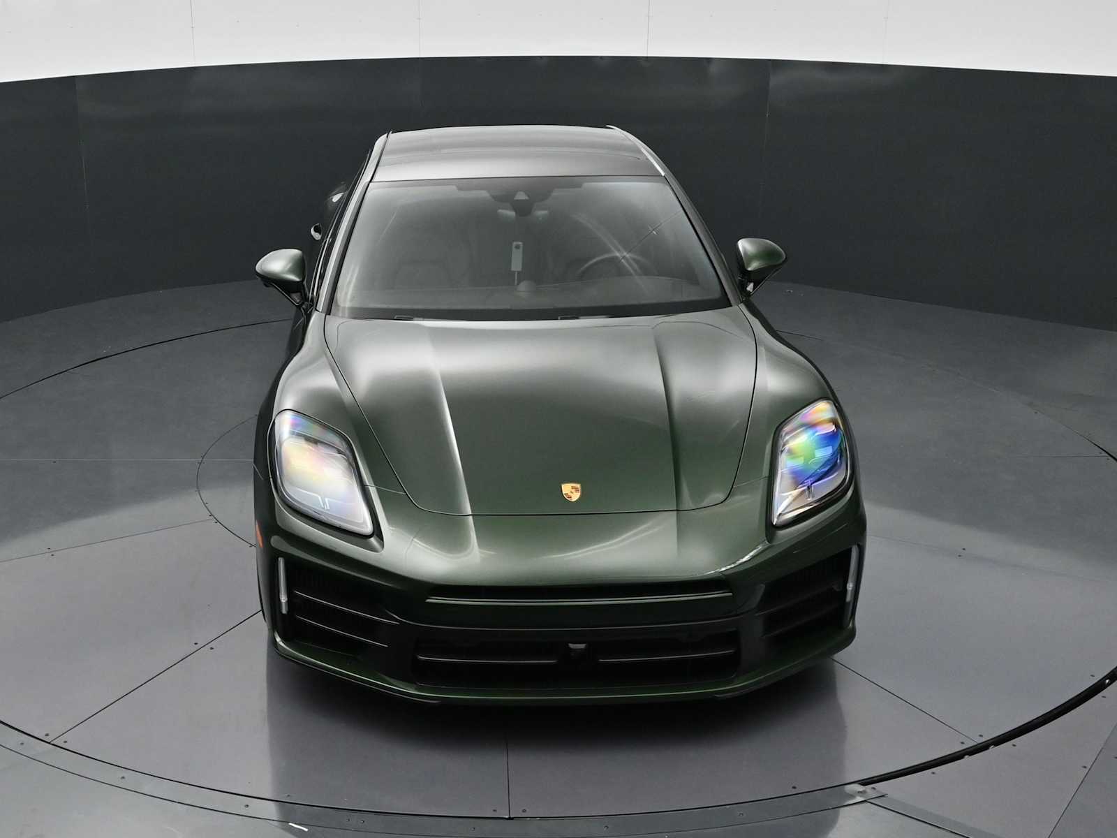 Thumbnail: 2026 Porsche Panamera - 34