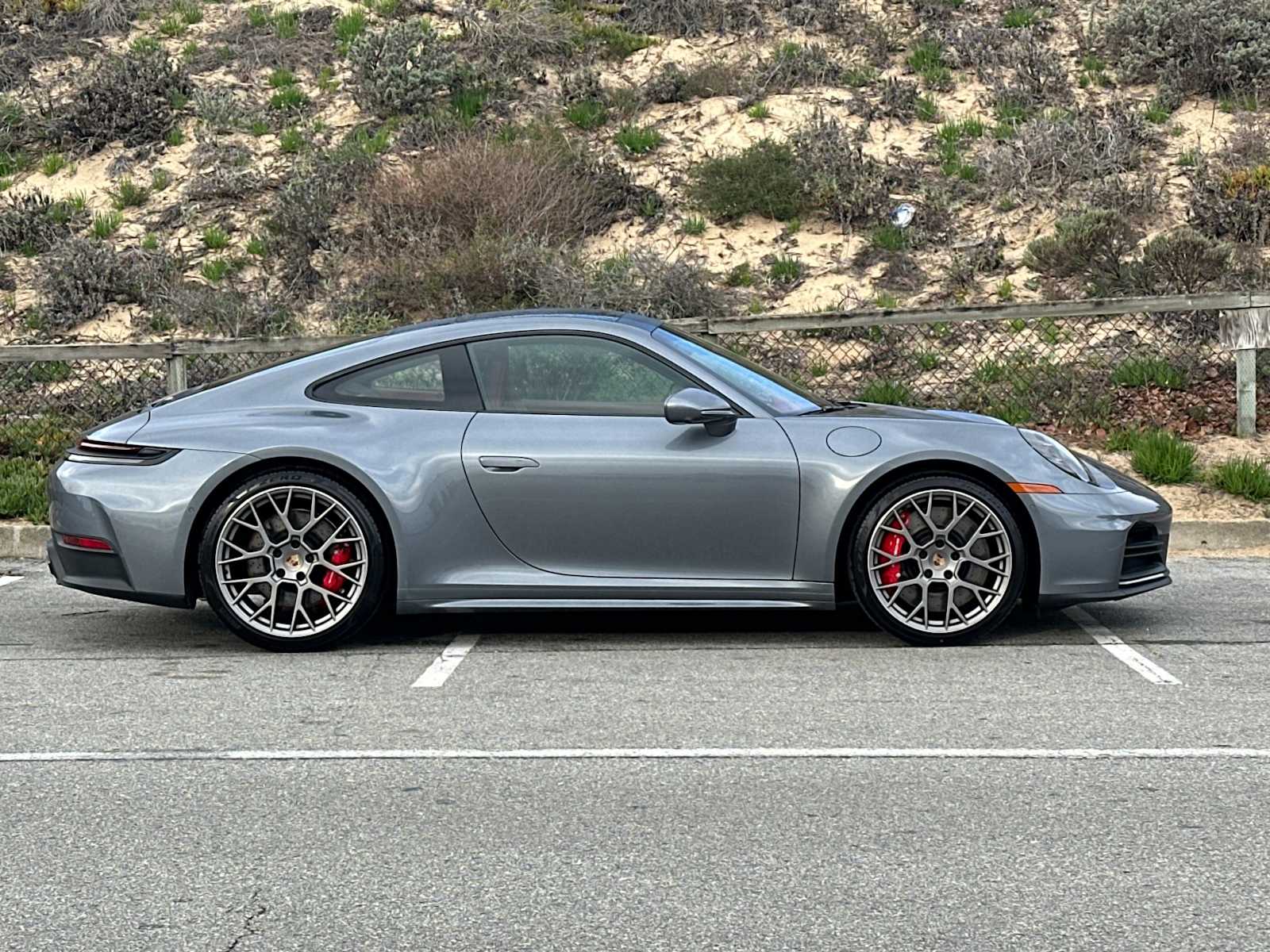 Thumbnail: 2026 Porsche 911 - 9