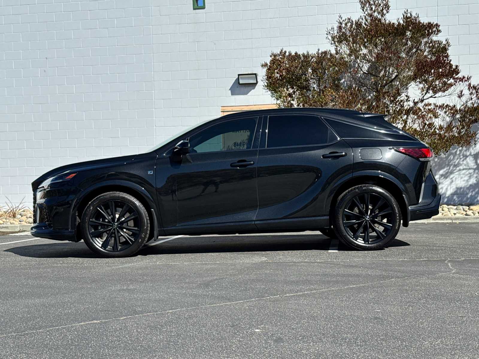 2023 Lexus RX 500h F SPORT Performance photo 2