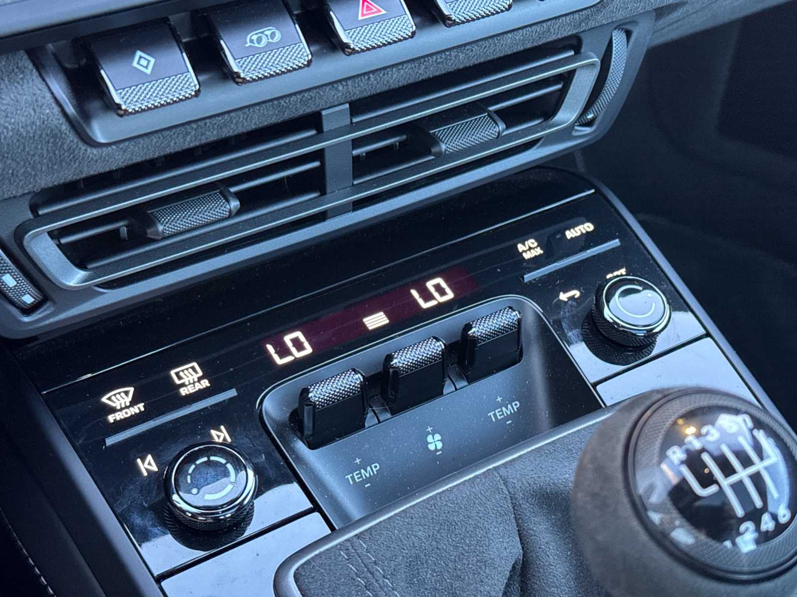 Thumbnail: 2023 Porsche 911 - 21