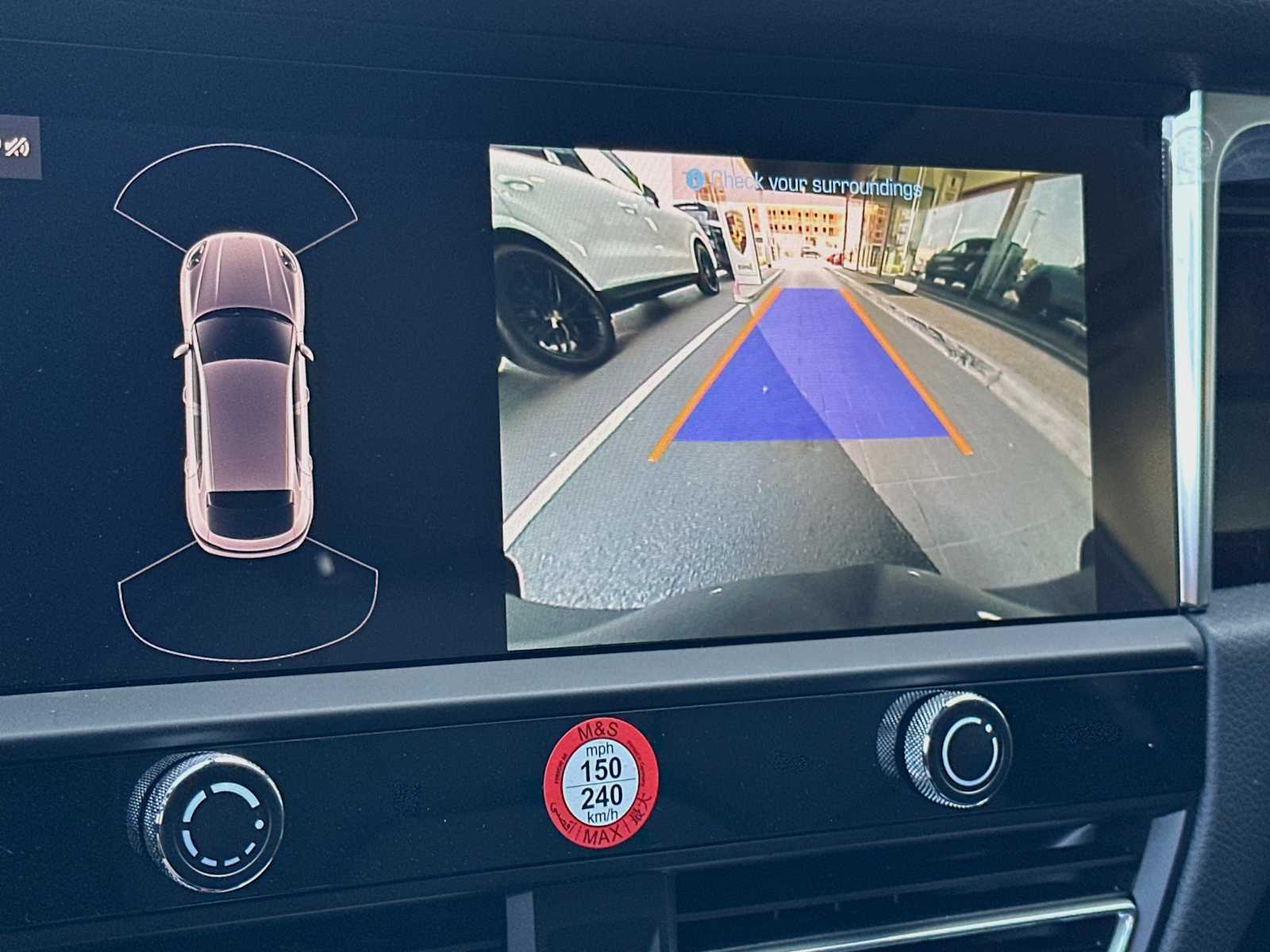 Thumbnail: 2024 Porsche Macan - 20