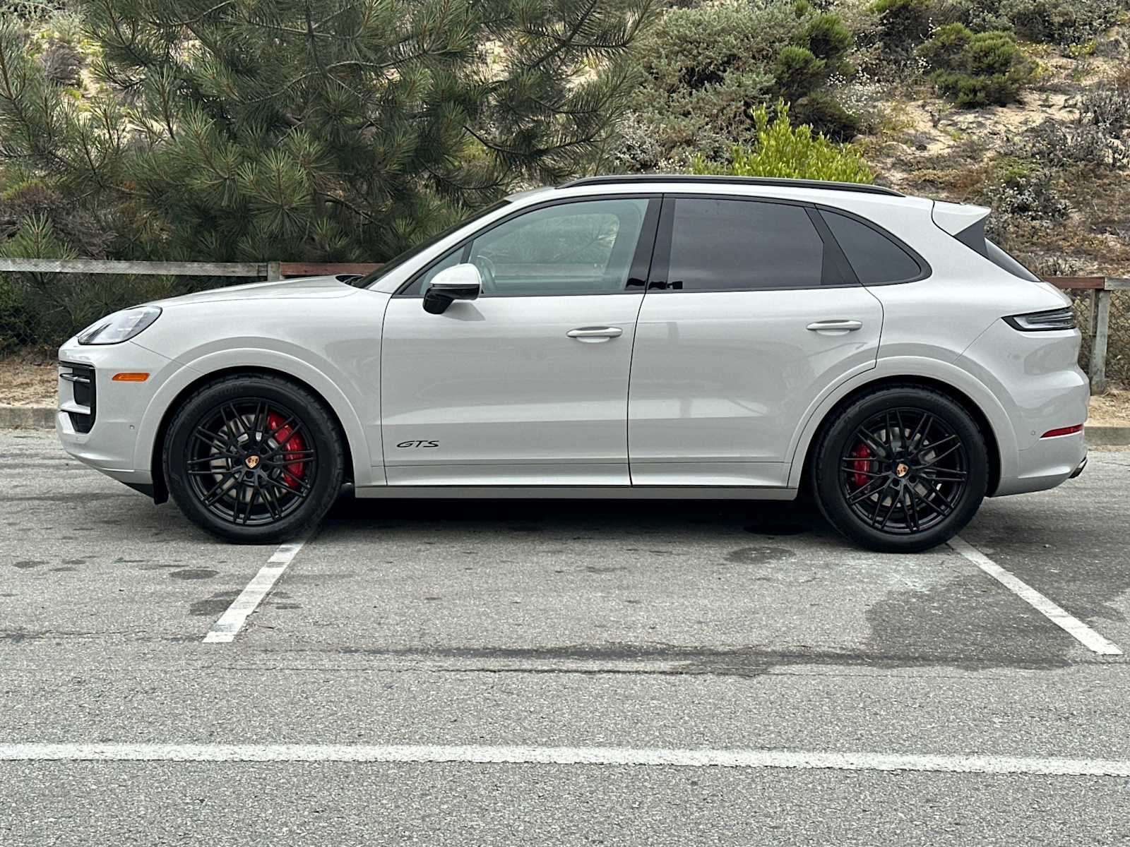 Thumbnail: 2025 Porsche Cayenne - 2