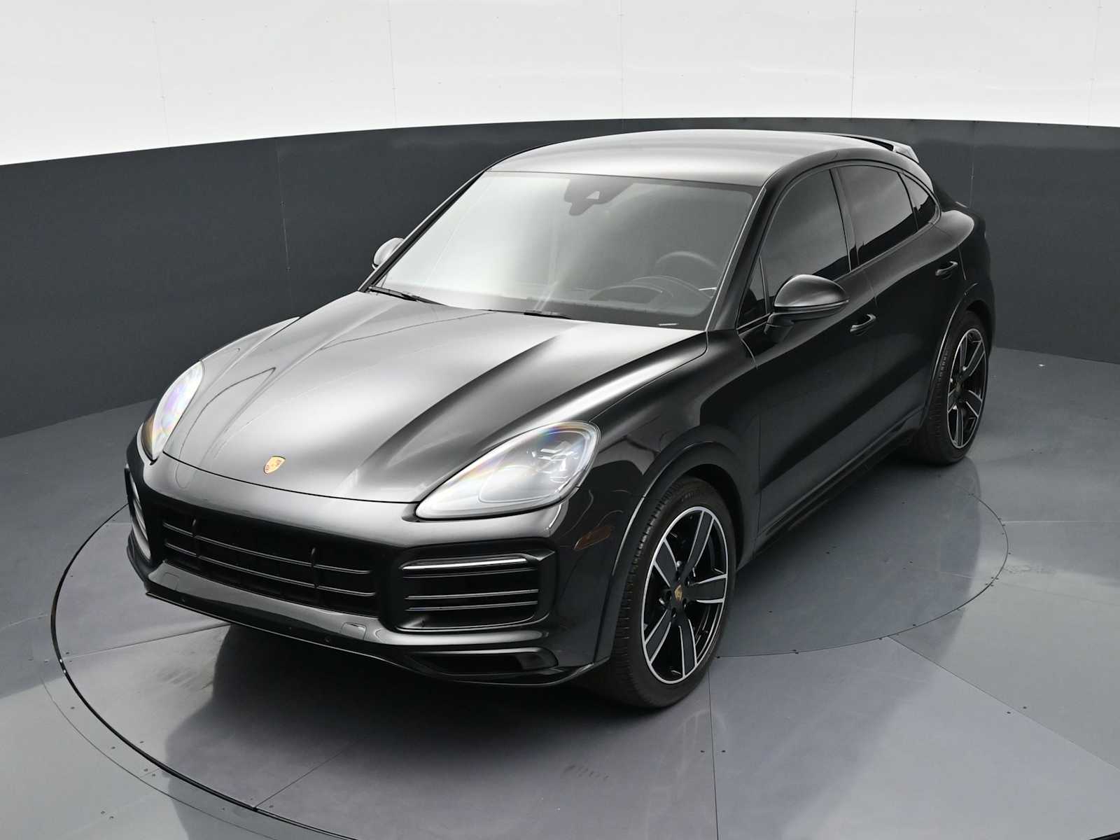 Thumbnail: 2023 Porsche  - 32