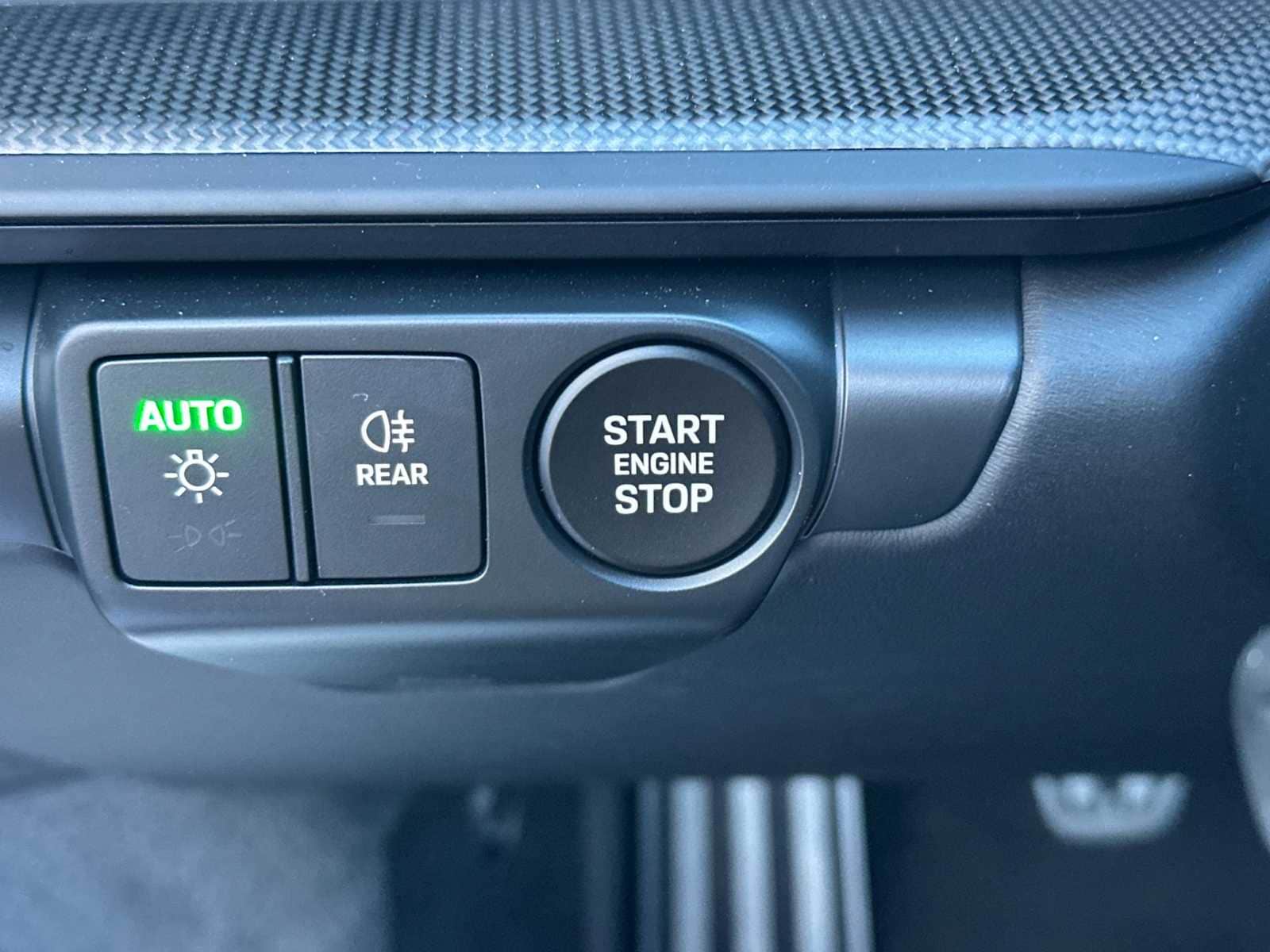 Thumbnail: 2025 Porsche 911 - 23