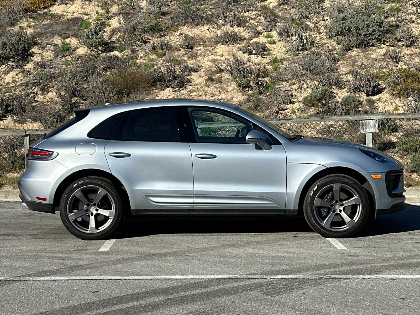 Thumbnail: 2024 Porsche Macan - 9