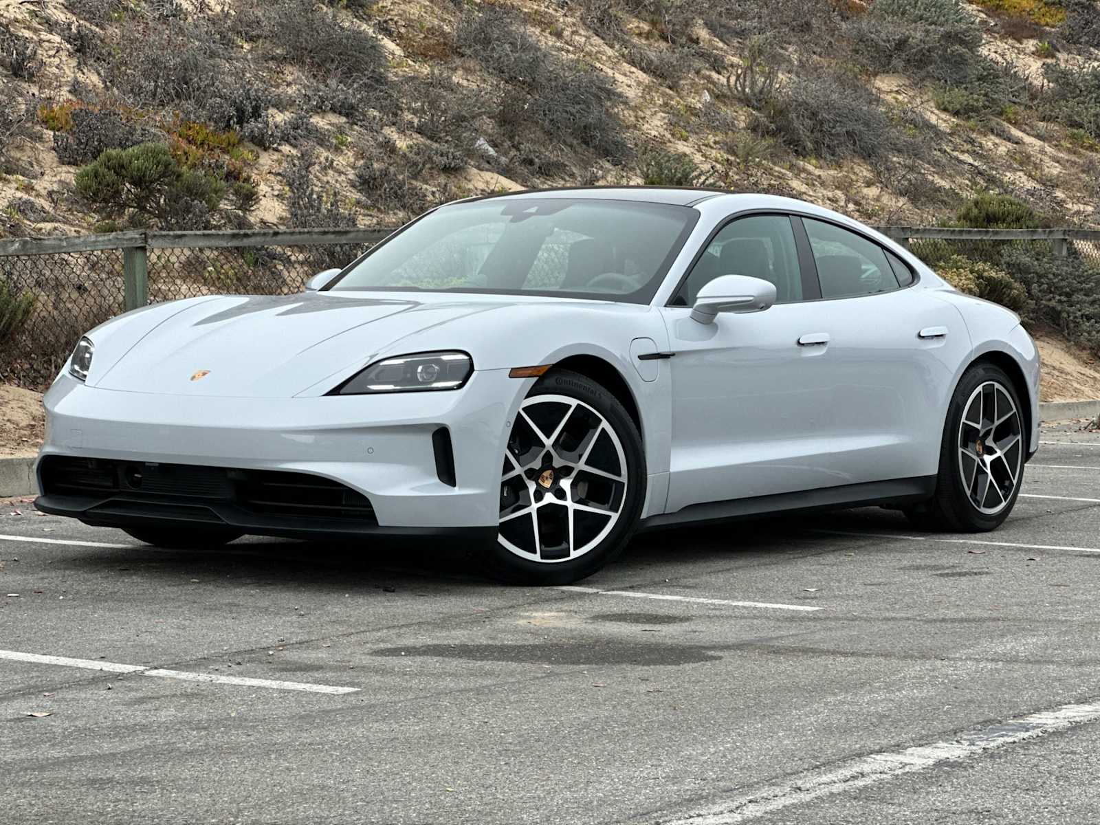 Thumbnail: 2025 Porsche Taycan - 1