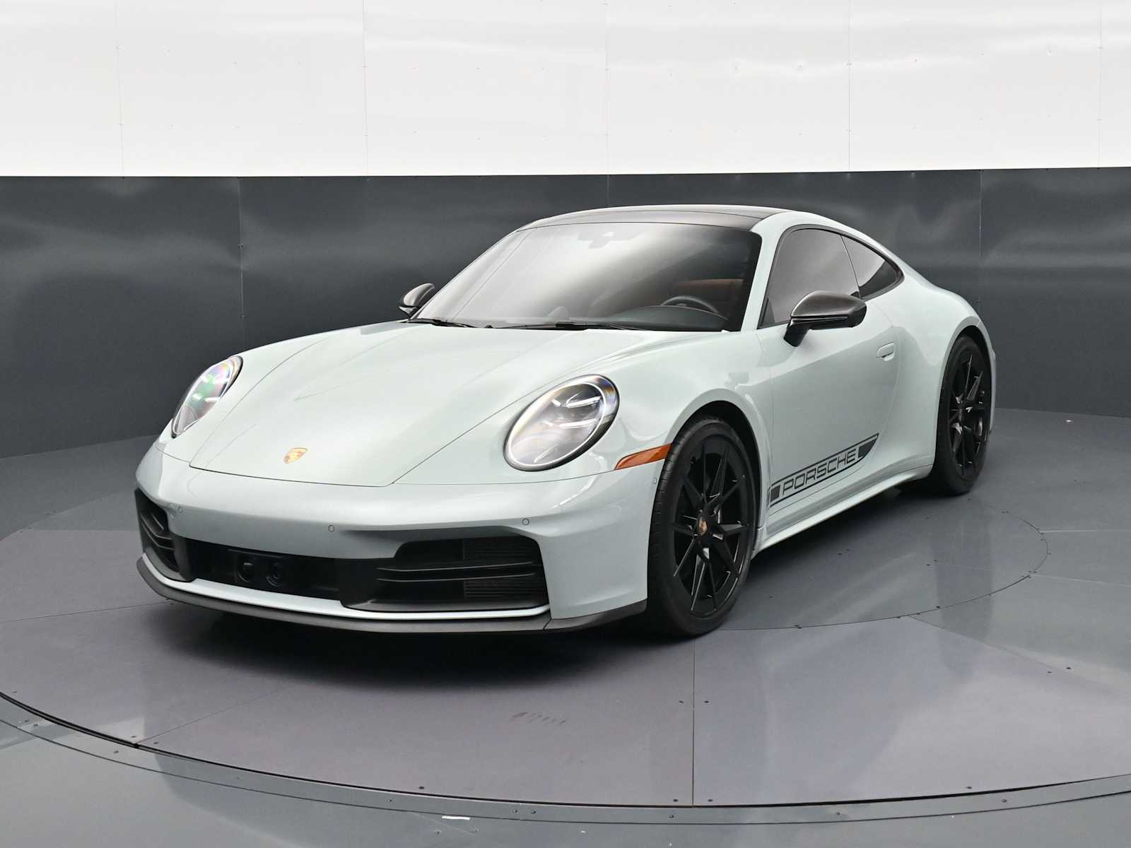 Thumbnail: 2025 Porsche 911 - 1