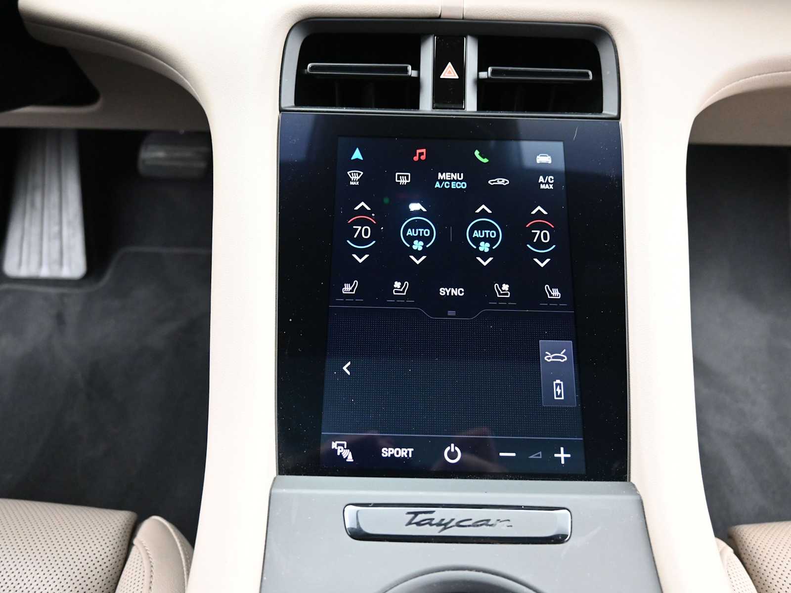 Thumbnail: 2023 Porsche Taycan - 14