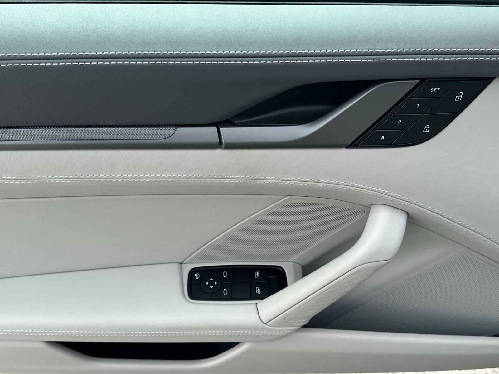 Thumbnail: 2024 Porsche 911 - 11