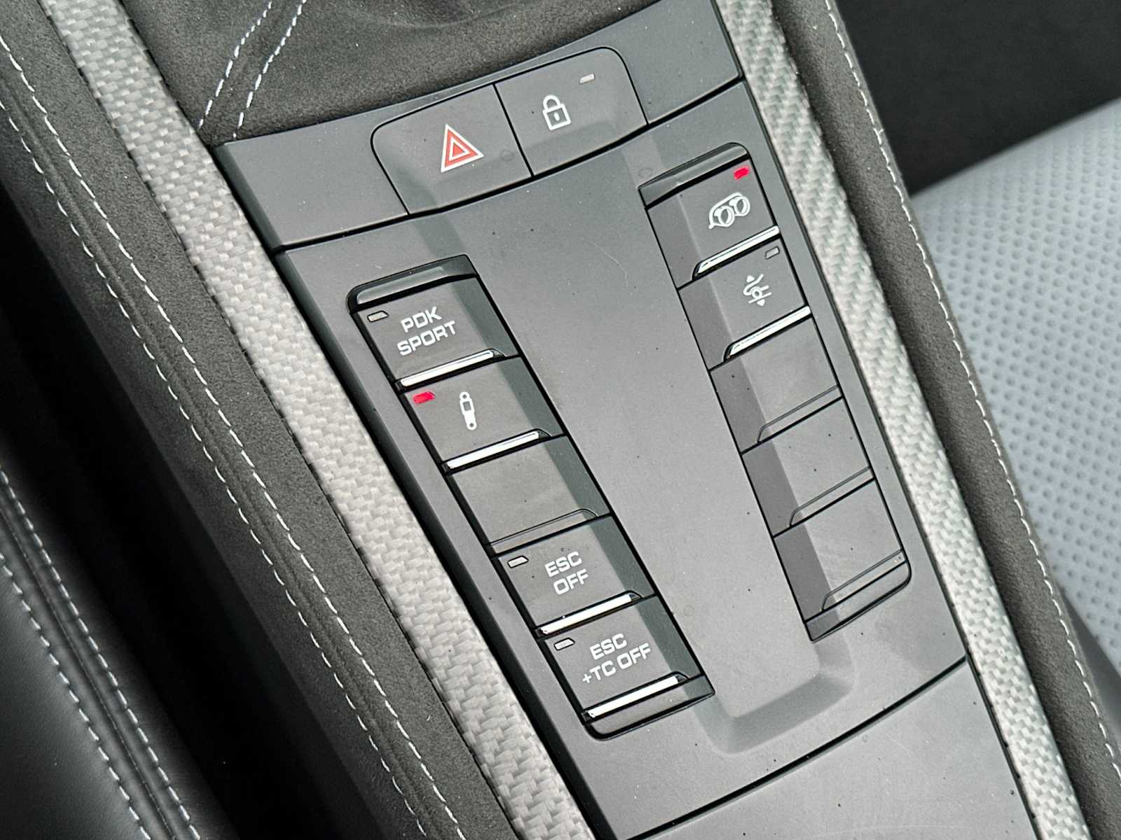 Thumbnail: 2024 Porsche  - 21