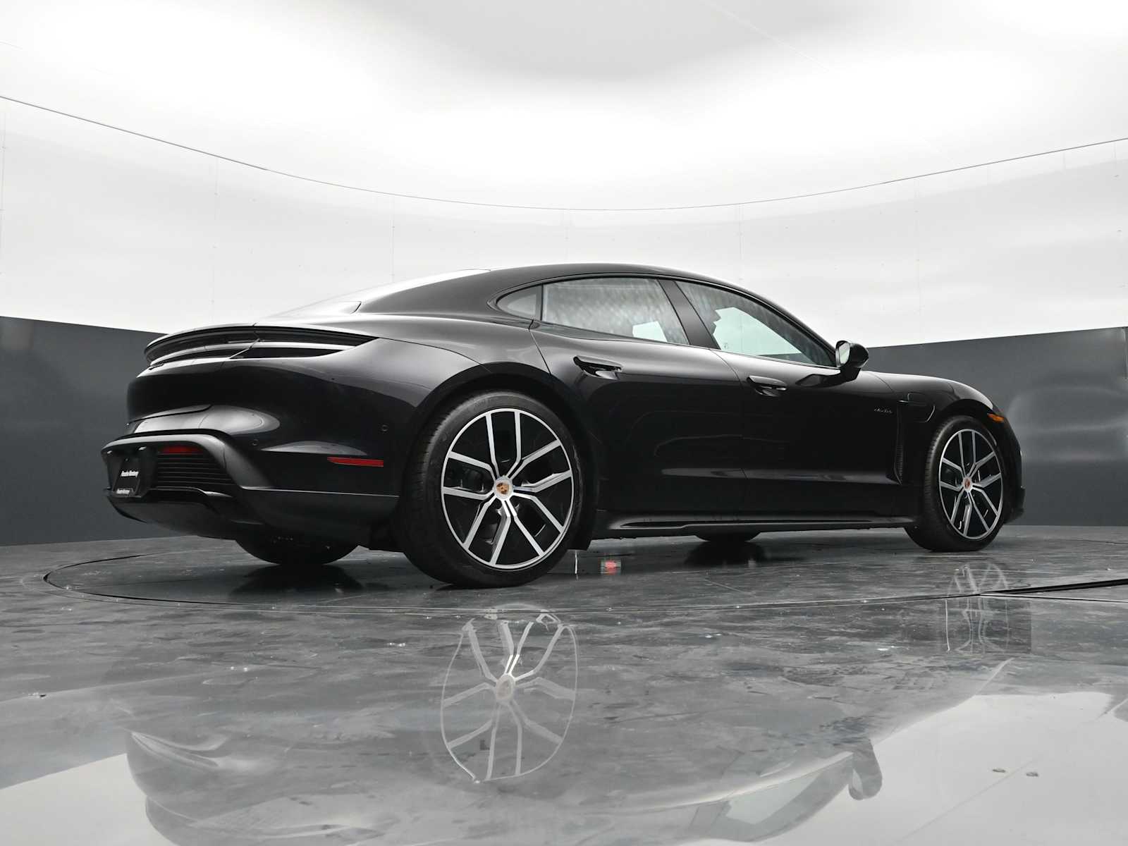 Thumbnail: 2026 Porsche Taycan - 42