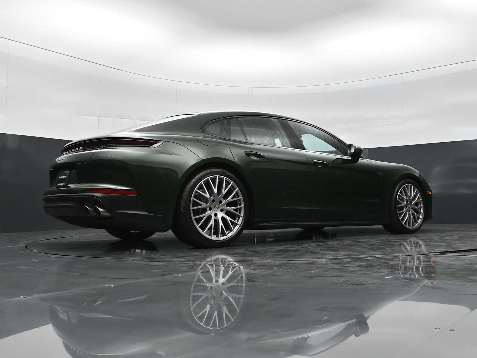 Thumbnail: 2026 Porsche Panamera - 40