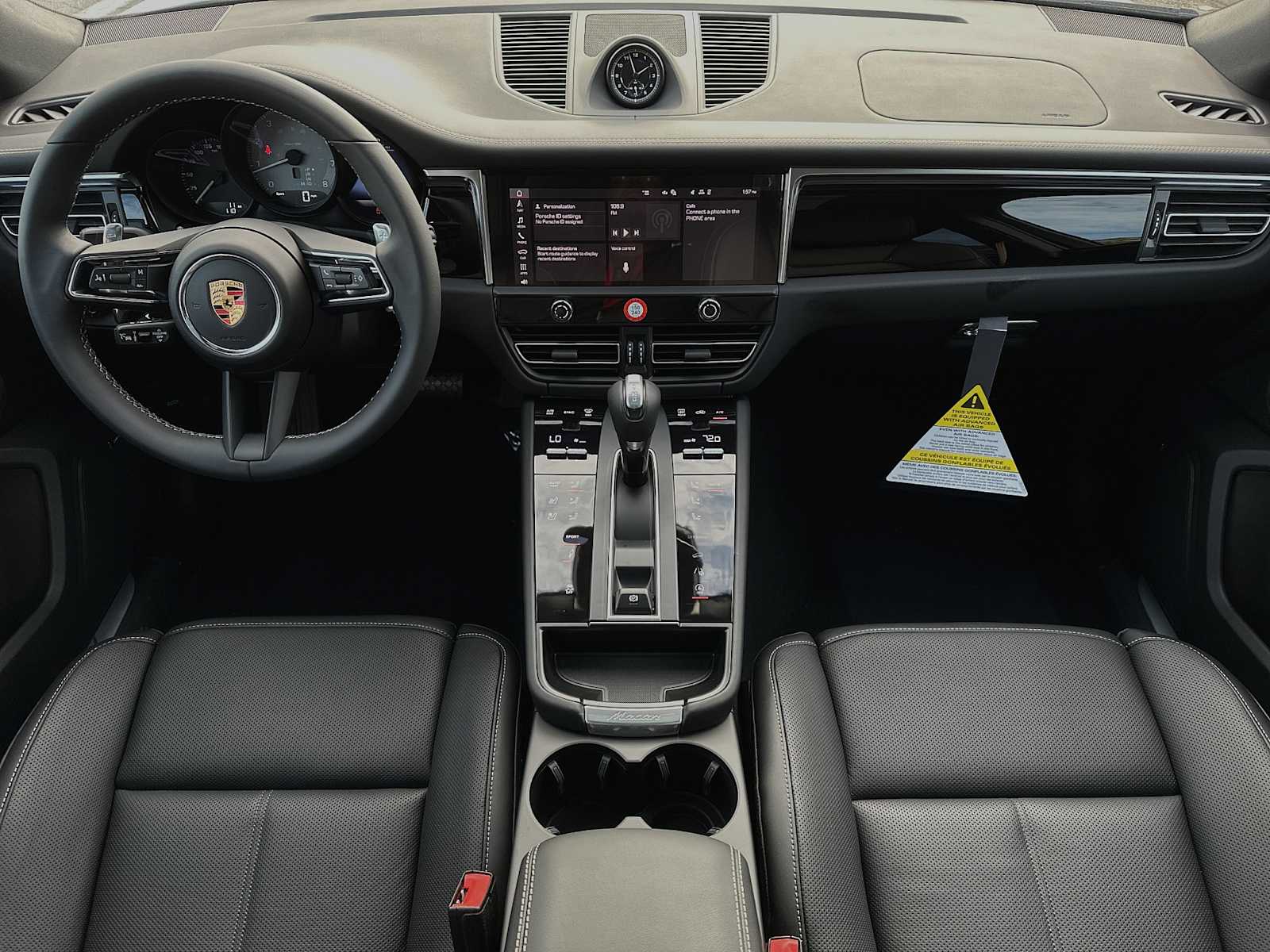 Thumbnail: 2024 Porsche Macan - 6