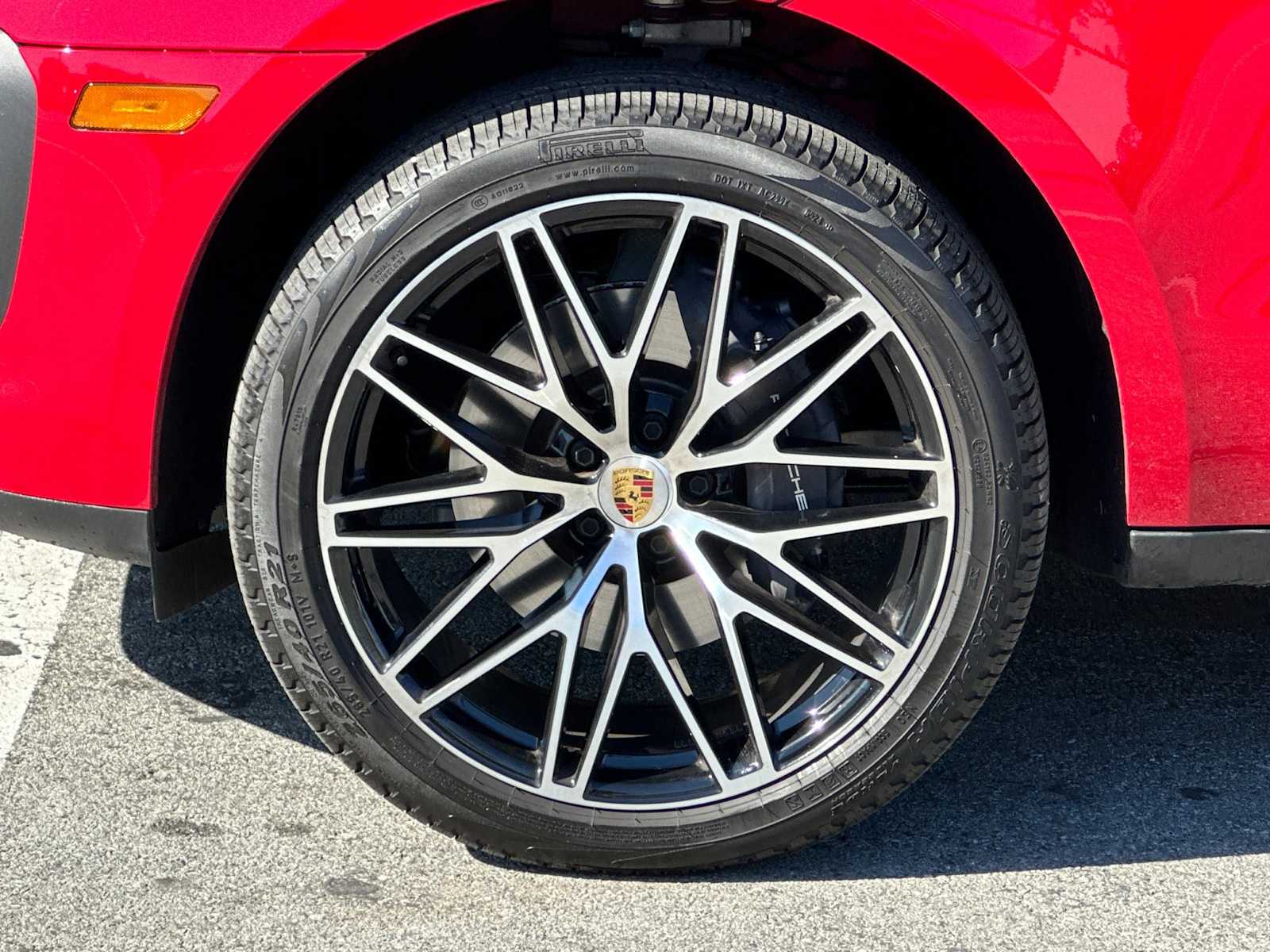 Thumbnail: 2024 Porsche Macan - 26