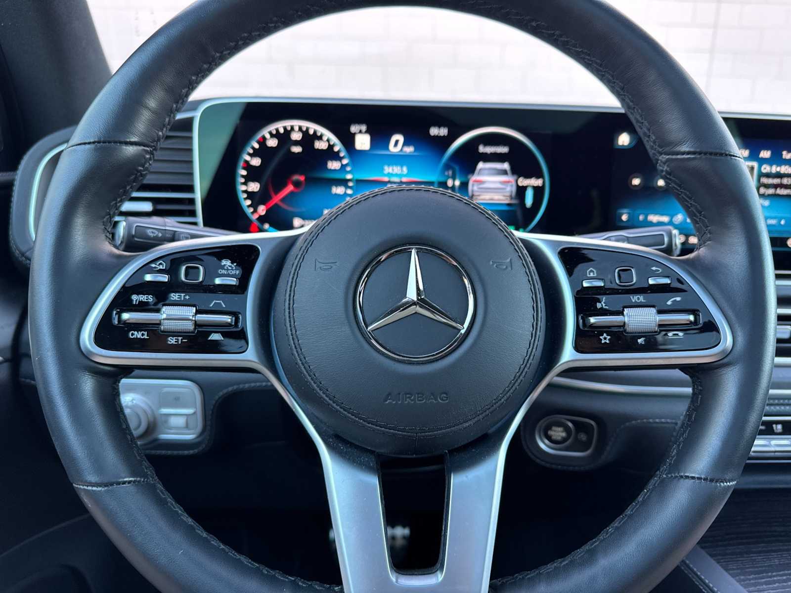 Thumbnail: 2022 Mercedes-Benz GLS - 26