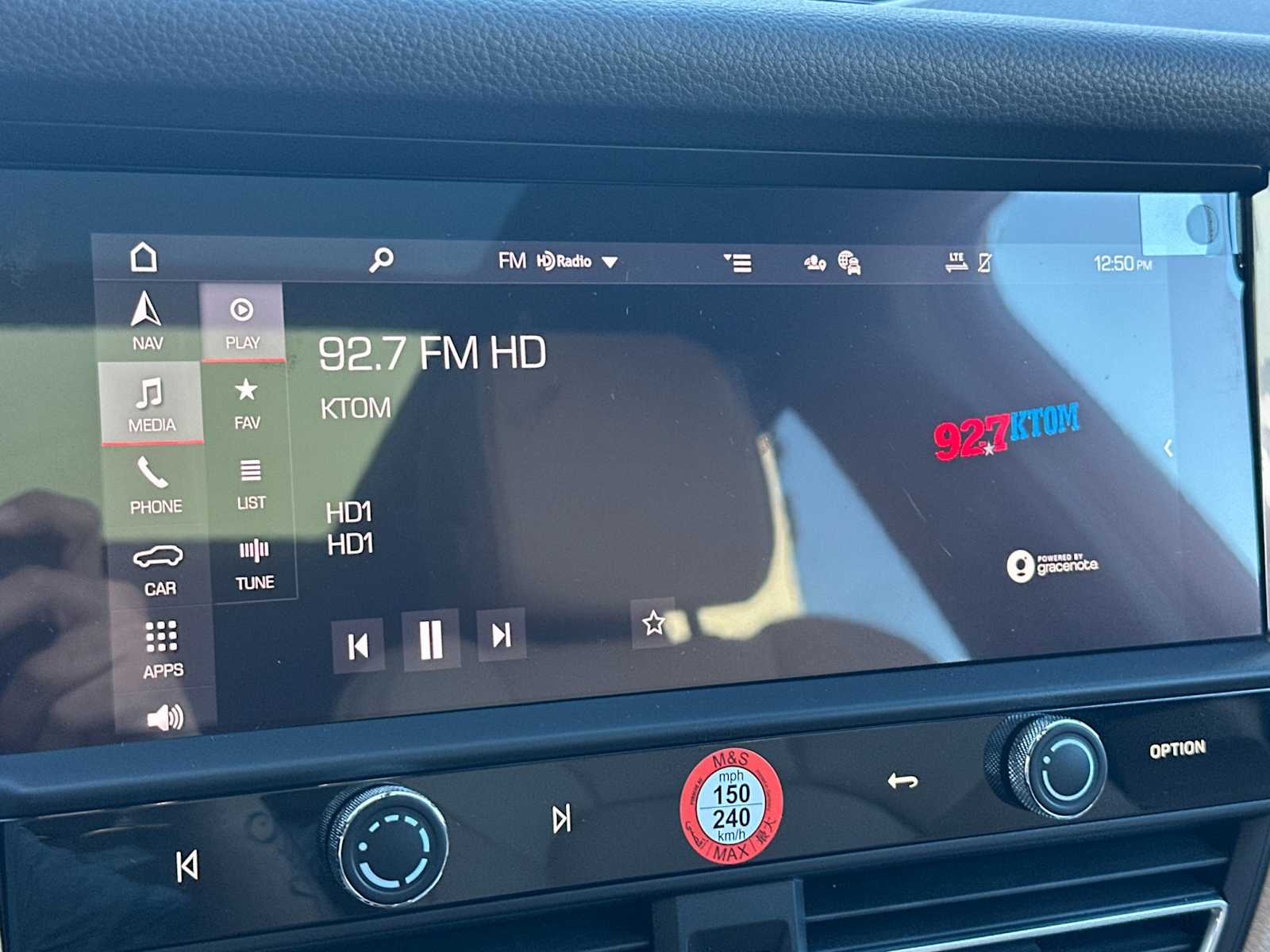 Thumbnail: 2026 Porsche Macan - 19