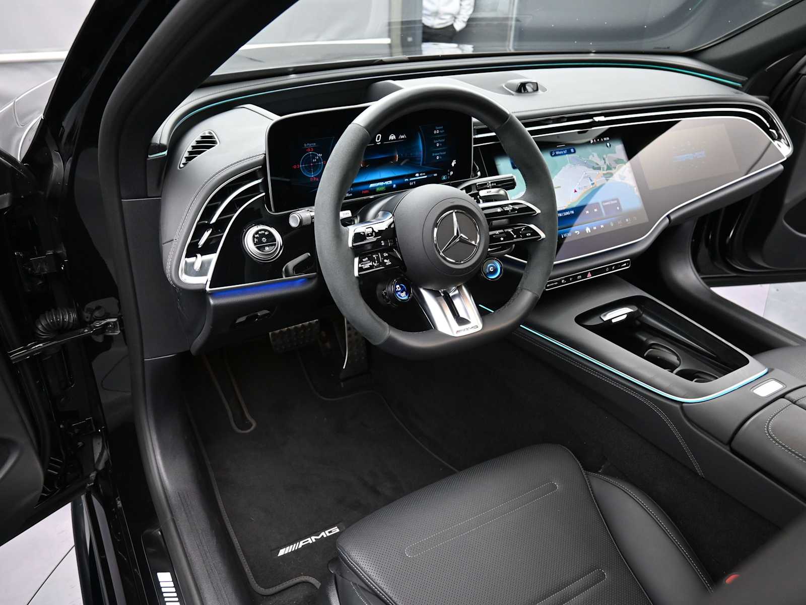 Thumbnail: 2025 Mercedes-Benz E-Class - 4