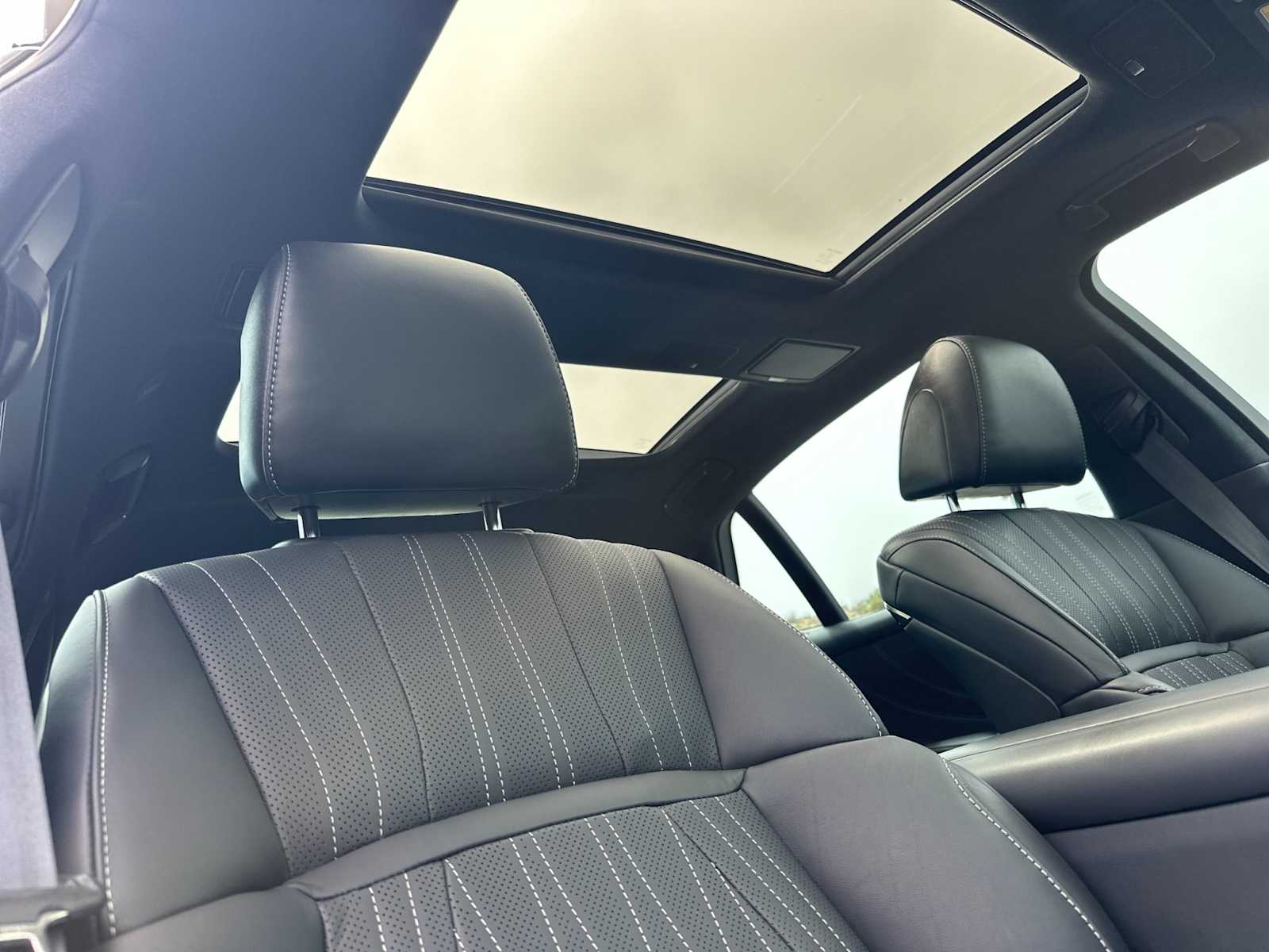 Thumbnail: 2024 Lexus LS - 17