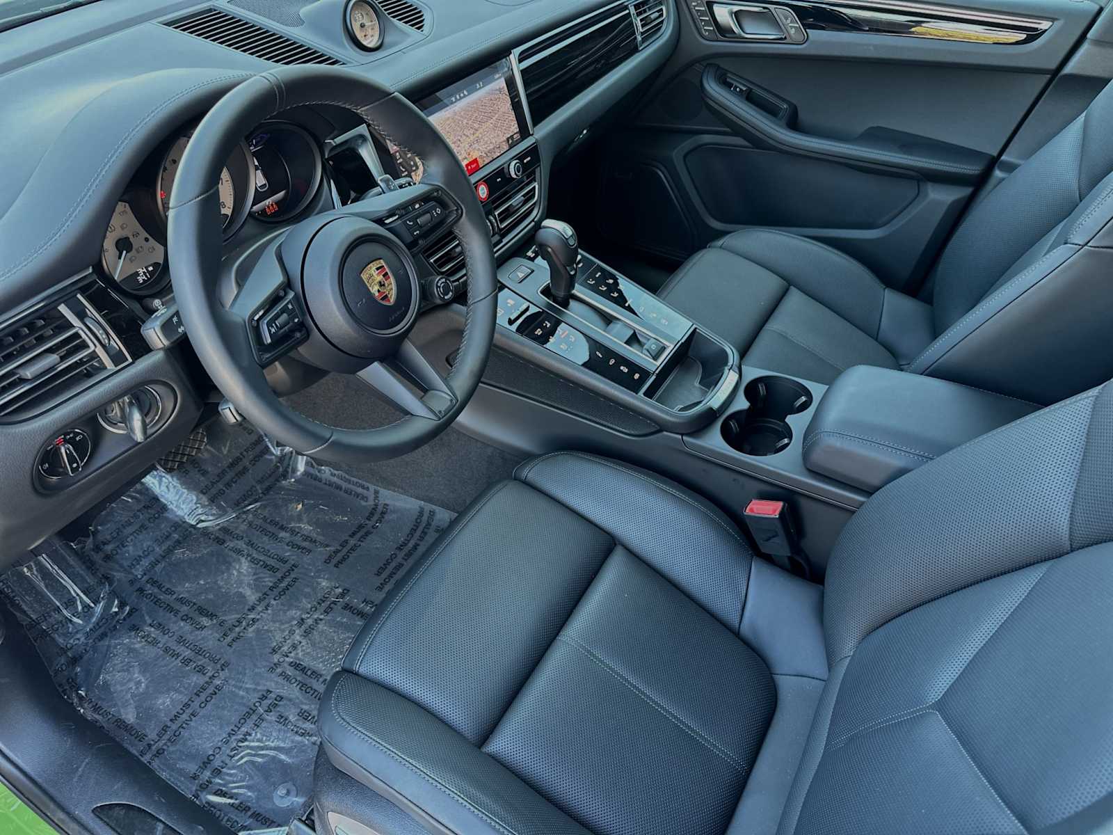 Thumbnail: 2024 Porsche Macan - 4