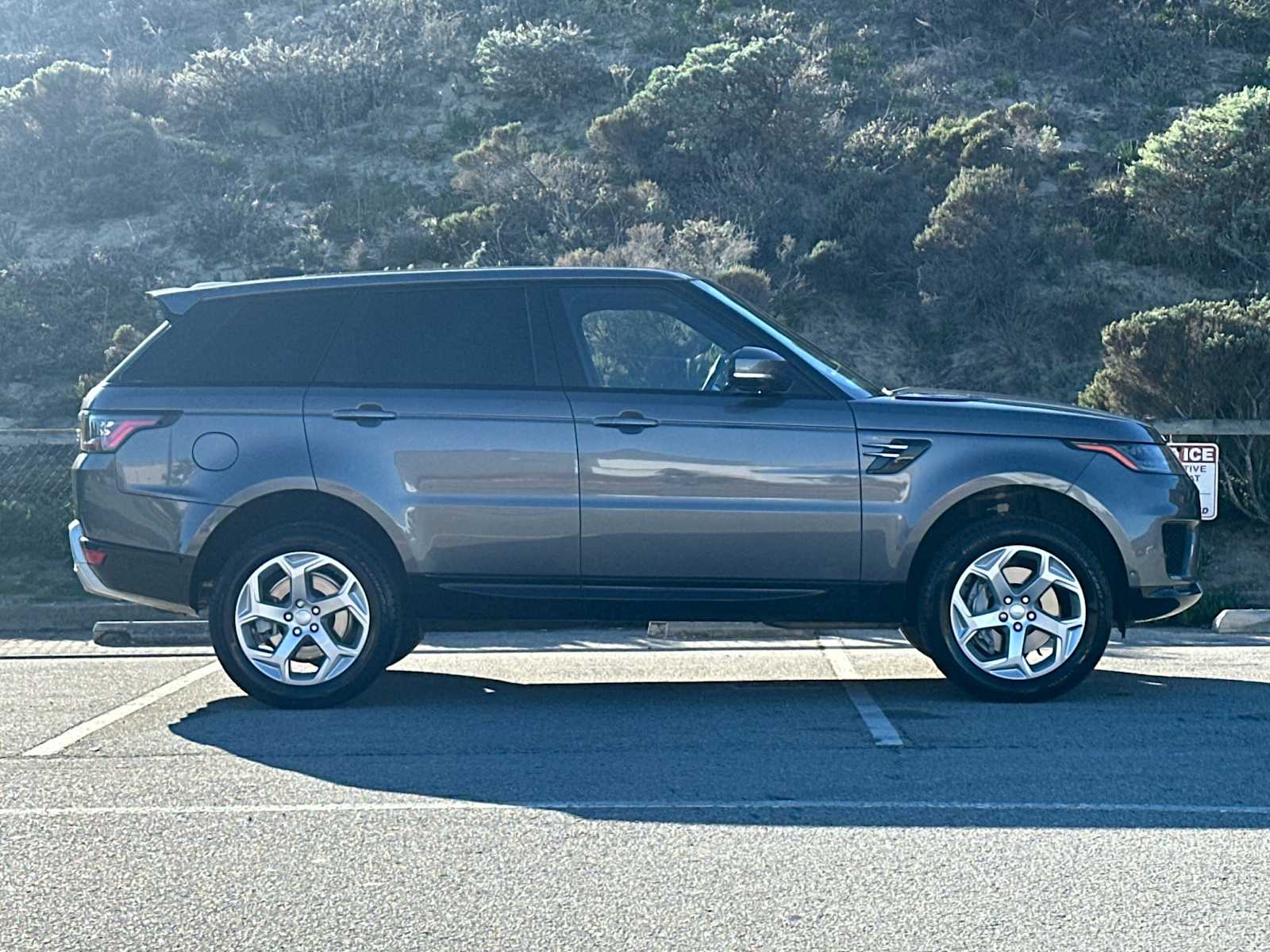 Thumbnail: 2018 Land Rover Range Rover Sport - 9