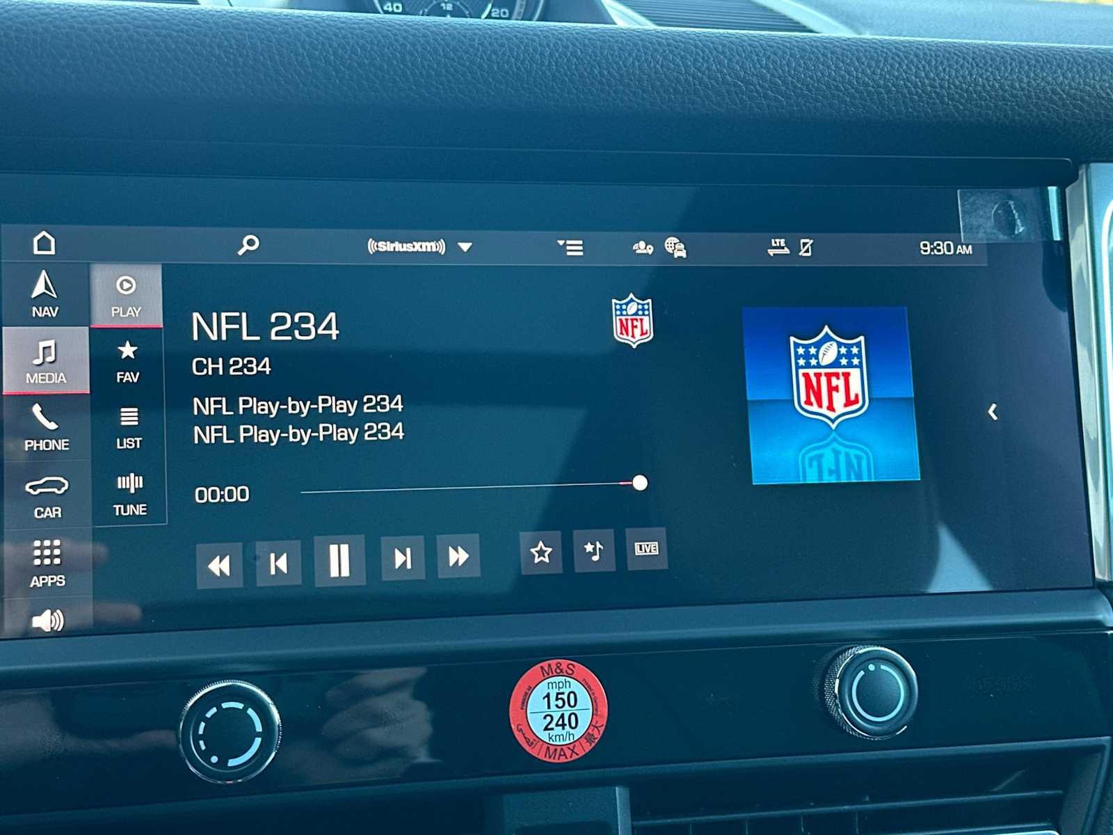 Thumbnail: 2026 Porsche Macan - 19