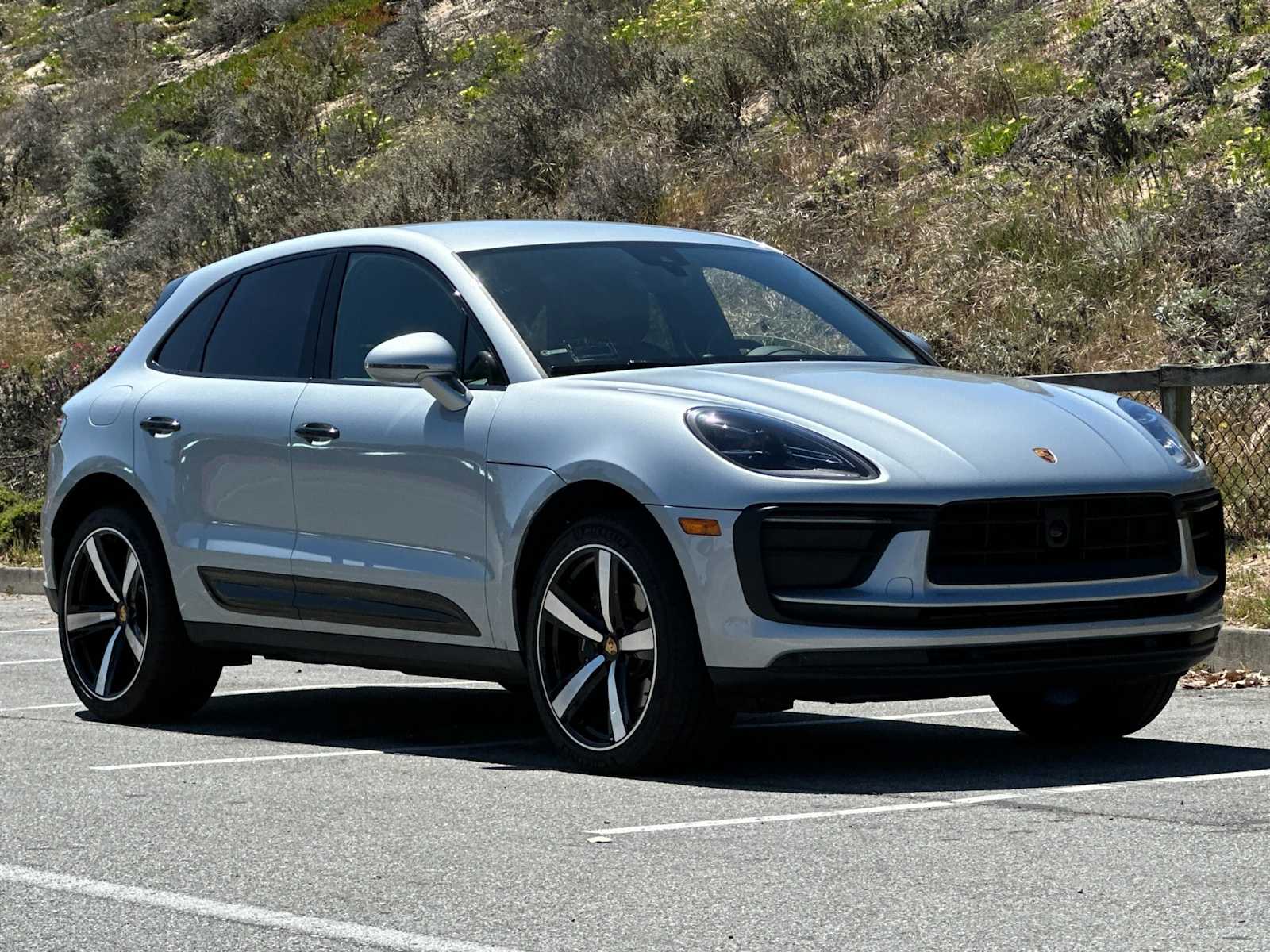 Thumbnail: 2024 Porsche Macan - 10