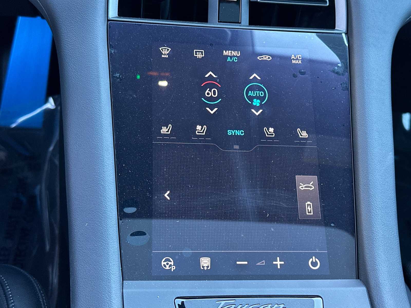 Thumbnail: 2025 Porsche Taycan - 21