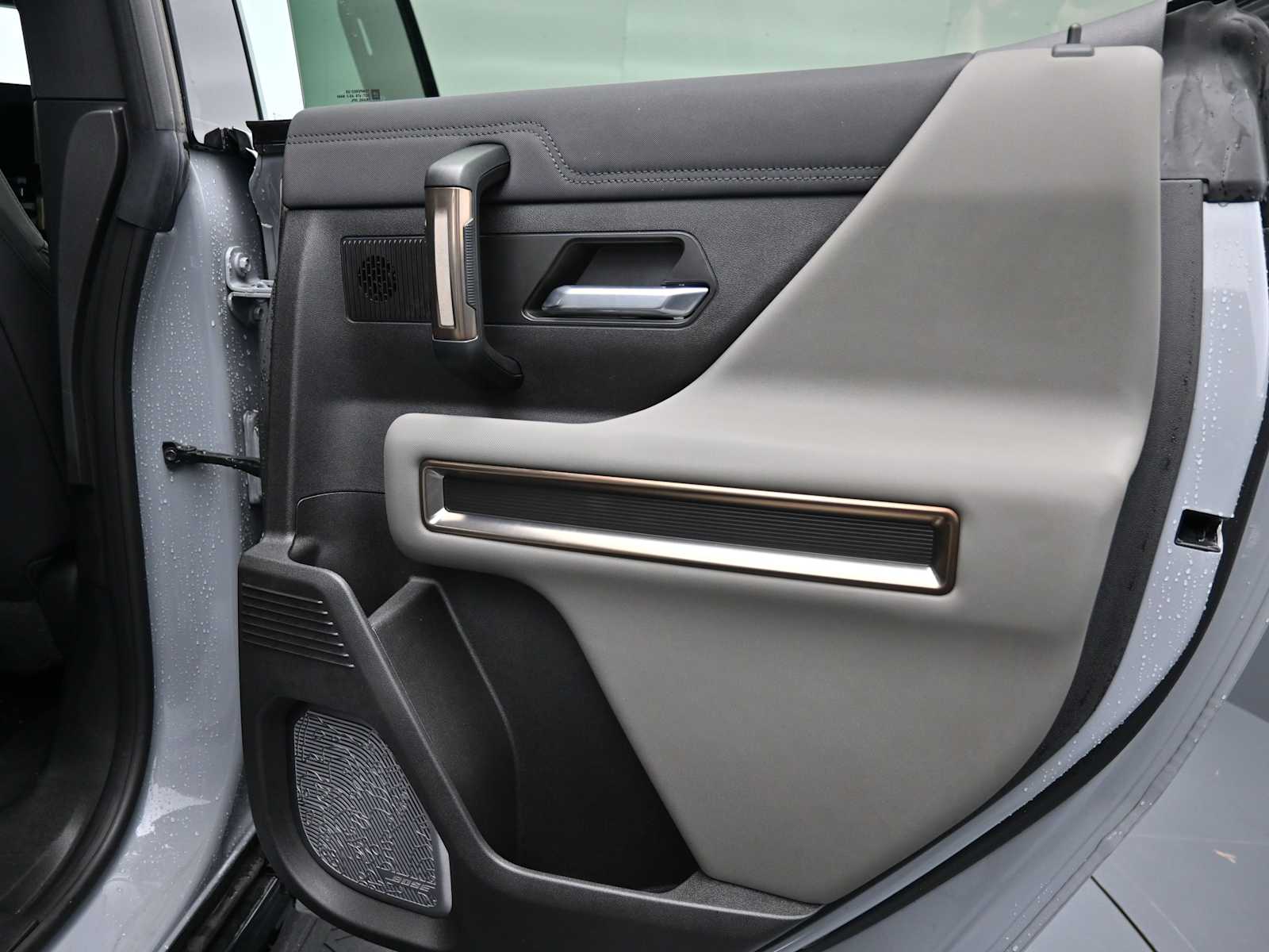 Thumbnail: 2024 GMC Hummer EV - 21