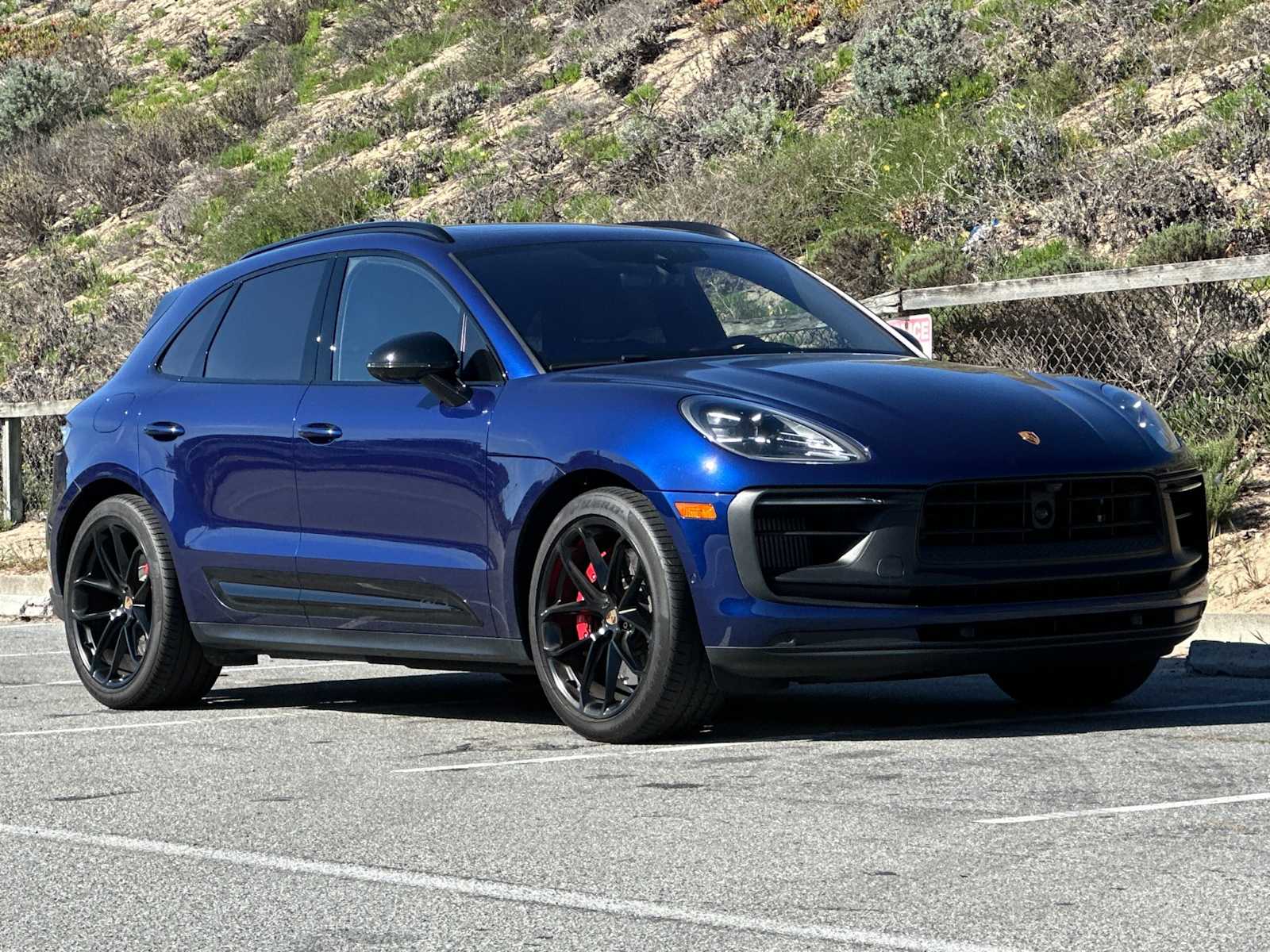 Thumbnail: 2023 Porsche Macan - 10