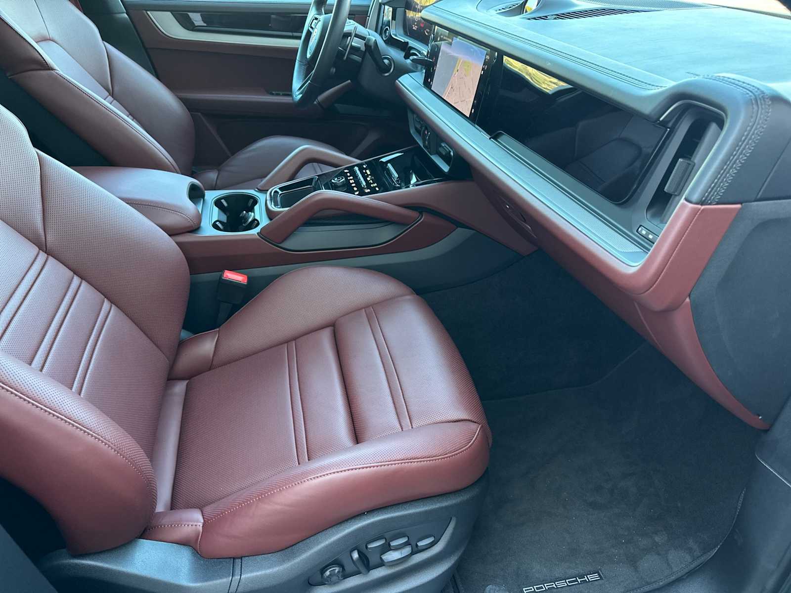 Thumbnail: 2024 Porsche  - 17