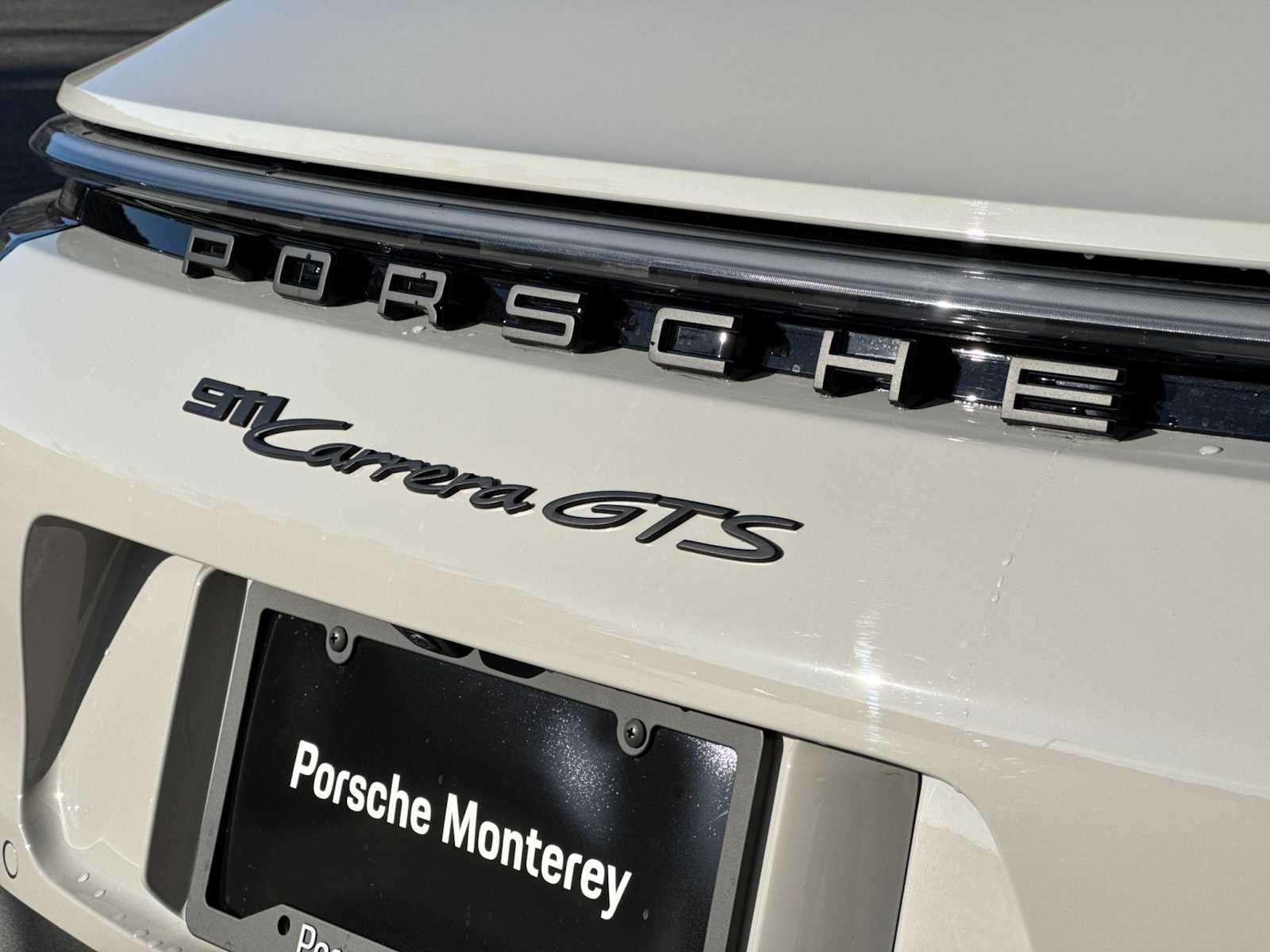 Thumbnail: 2023 Porsche 911 - 28