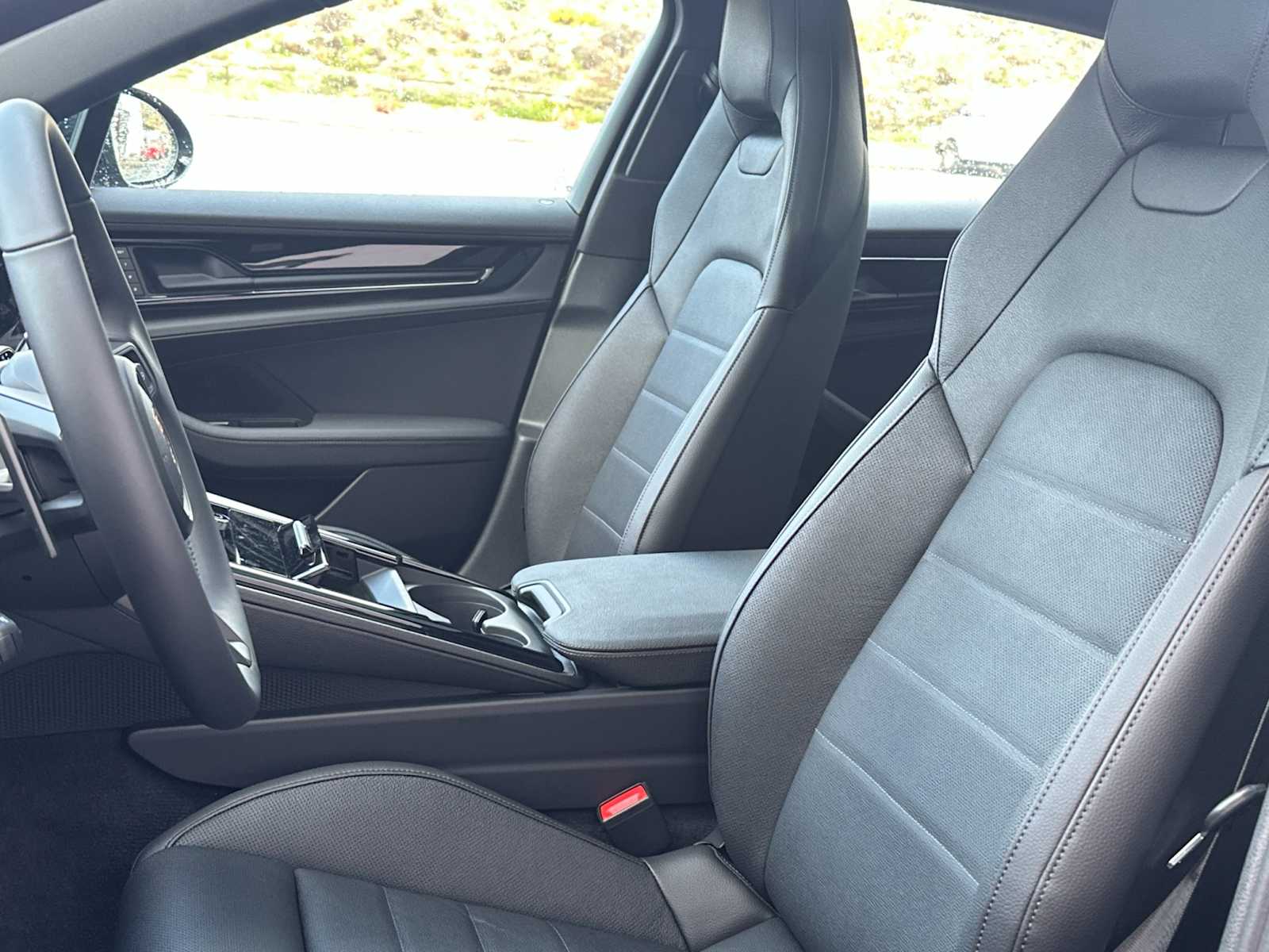 Thumbnail: 2026 Porsche Panamera - 5