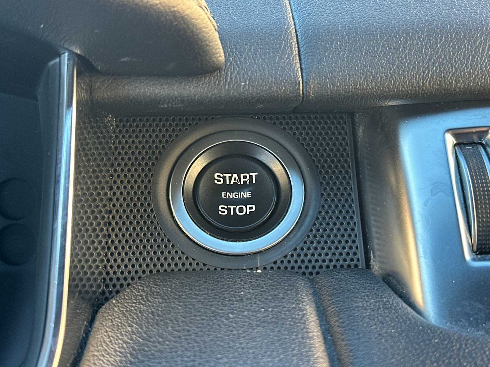 Thumbnail: 2018 Land Rover Range Rover Sport - 24