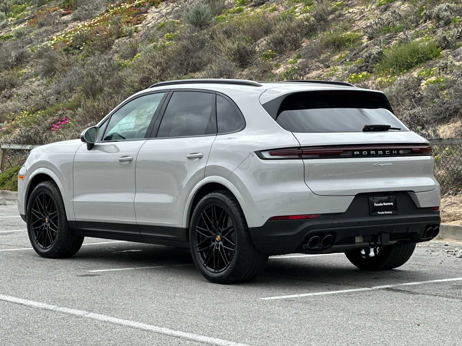 Thumbnail: 2025 Porsche Cayenne - 3
