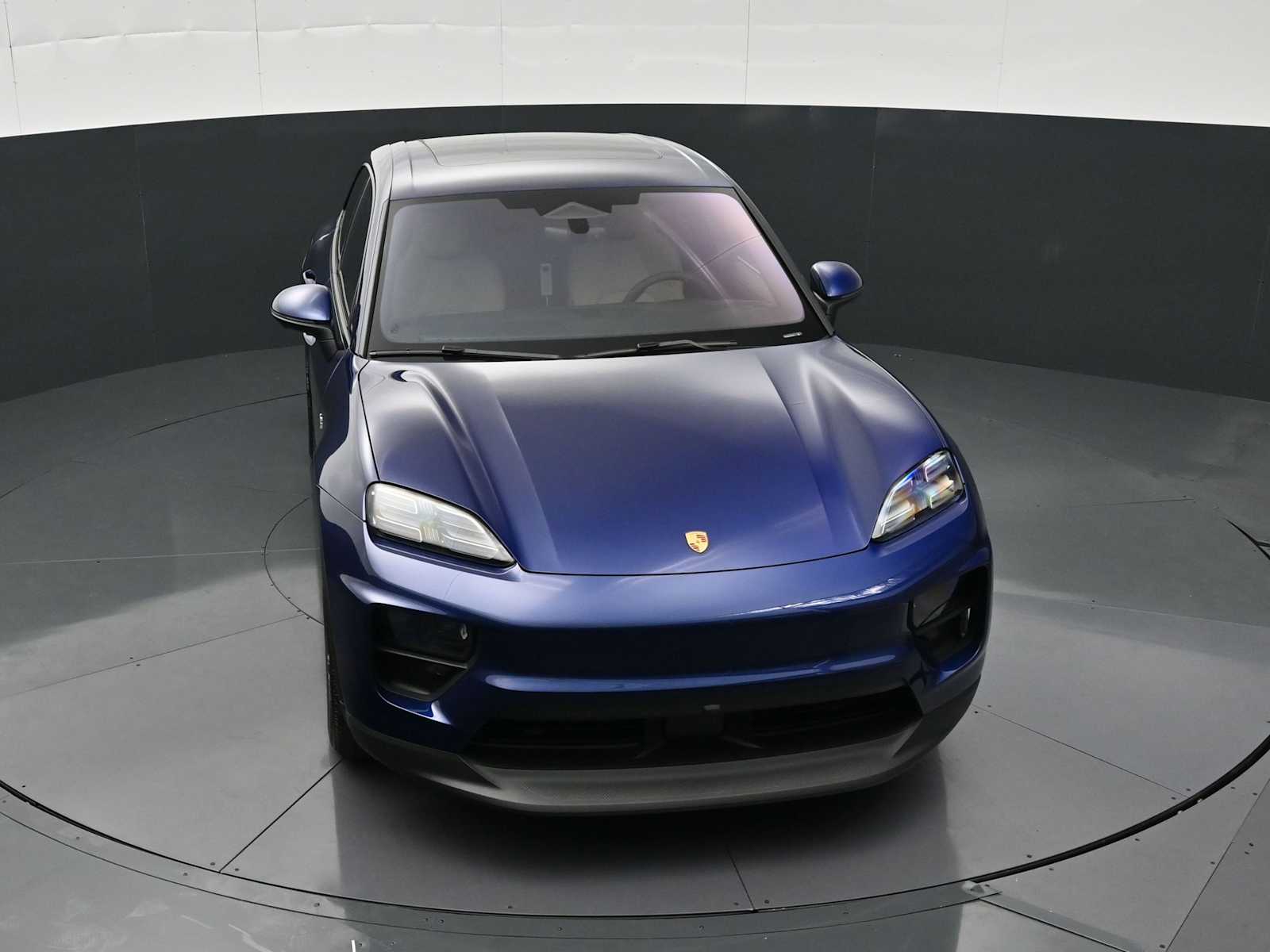 Thumbnail: 2026 Porsche Macan - 35