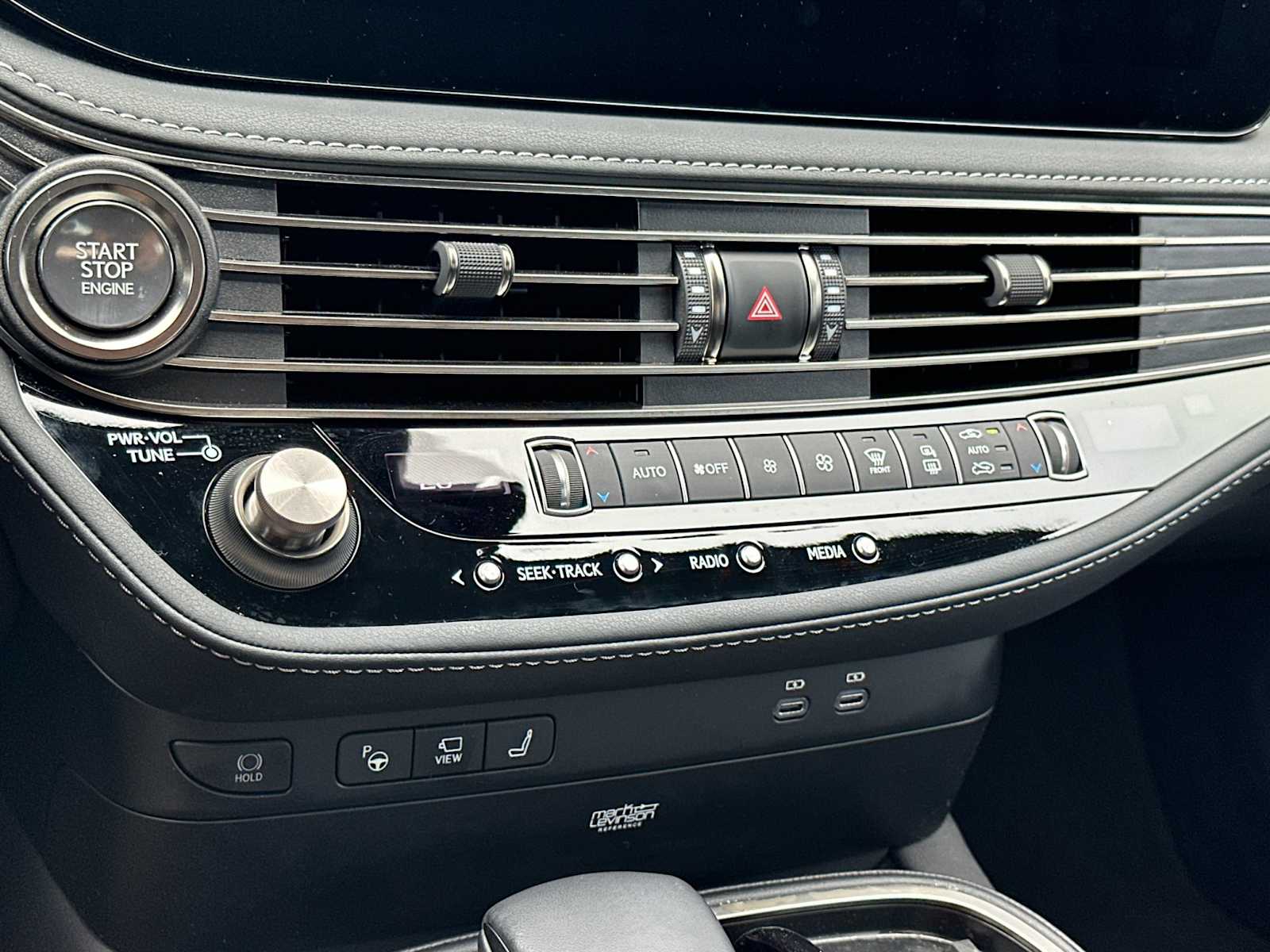 Thumbnail: 2024 Lexus LS - 20