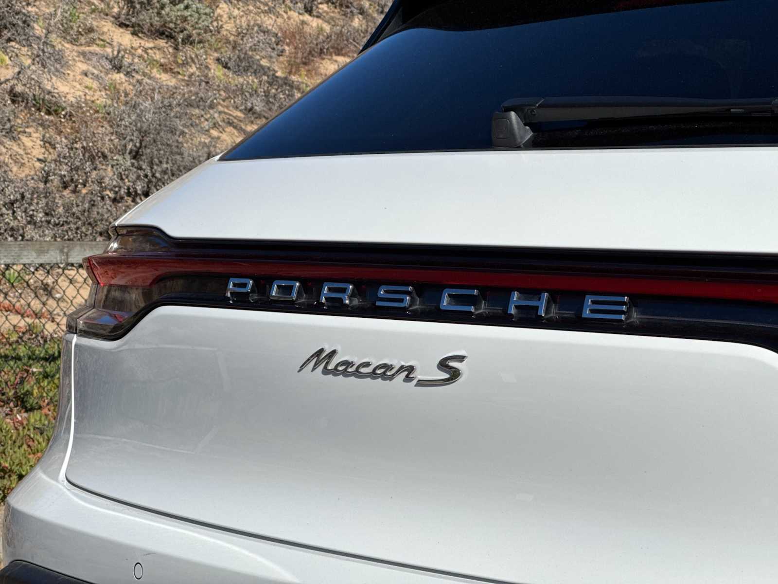 Thumbnail: 2023 Porsche Macan - 28