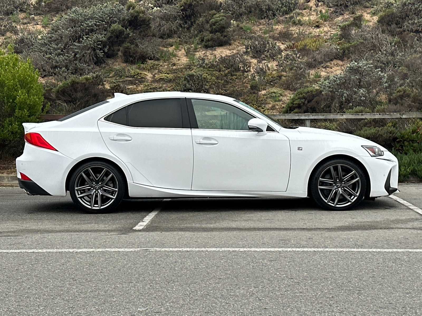 Thumbnail: 2018 Lexus IS - 9