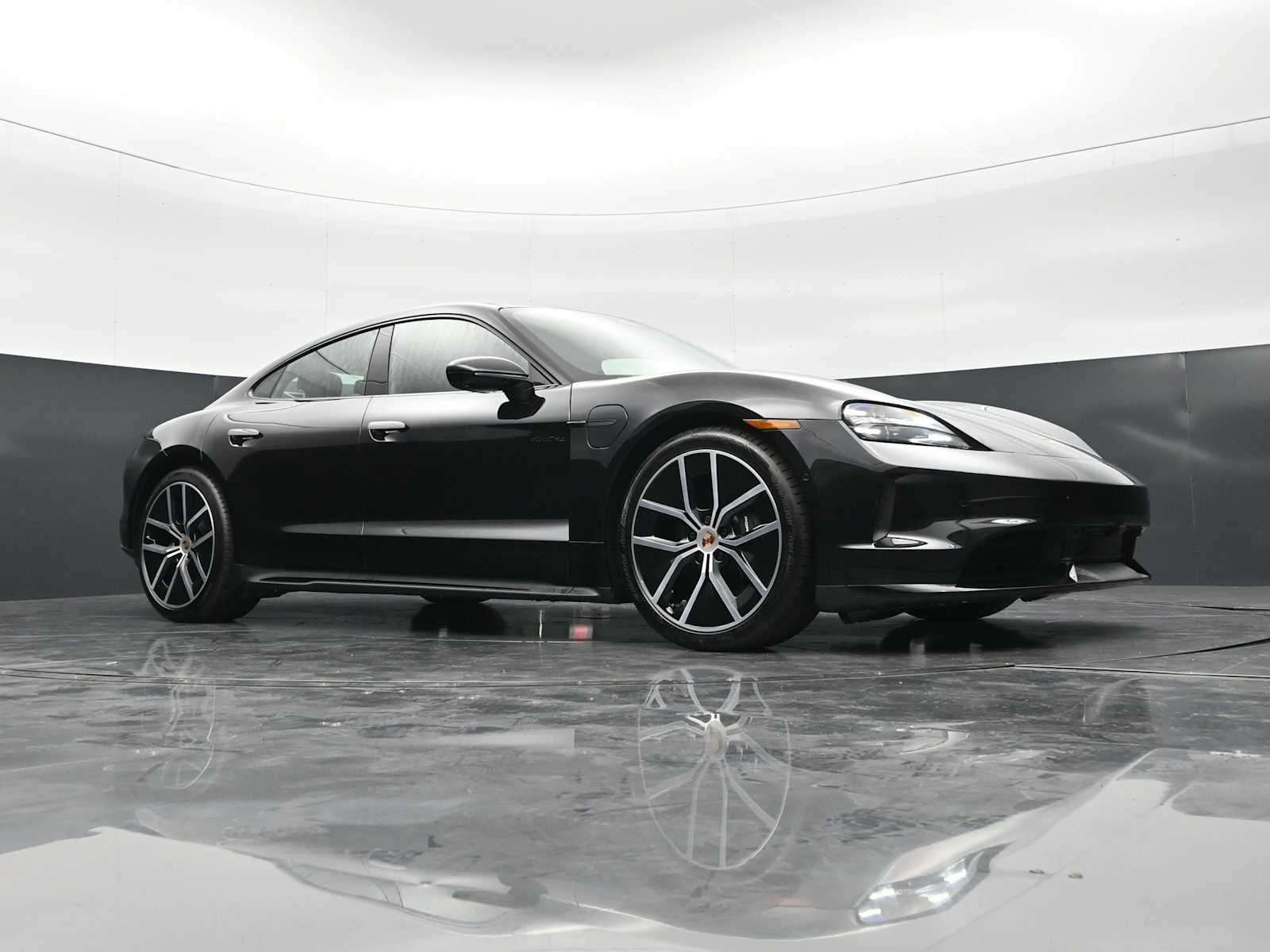Thumbnail: 2026 Porsche Taycan - 44