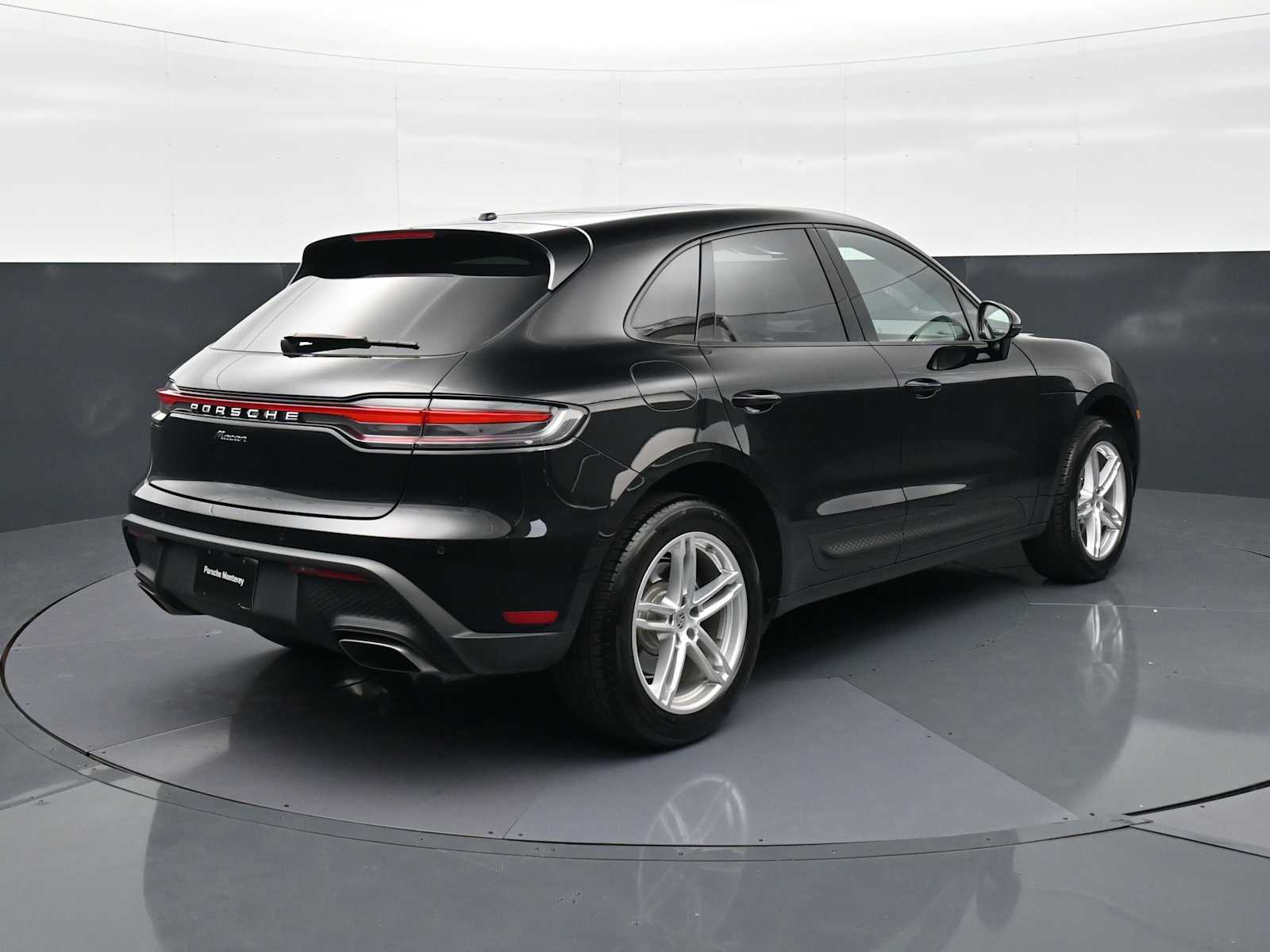Thumbnail: 2024 Porsche Macan - 23