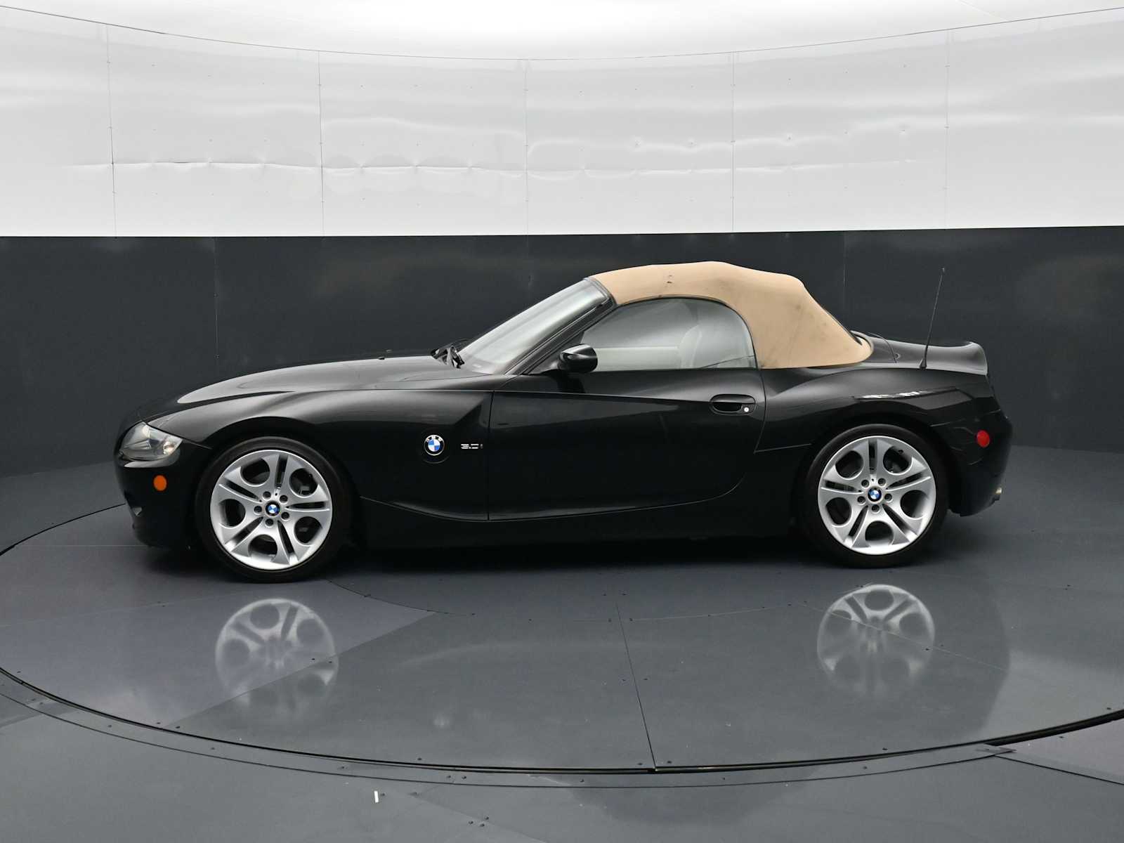 Thumbnail: 2005 BMW Z4 - 2