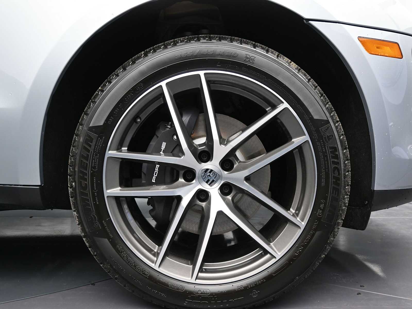 Thumbnail: 2026 Porsche Macan - 28