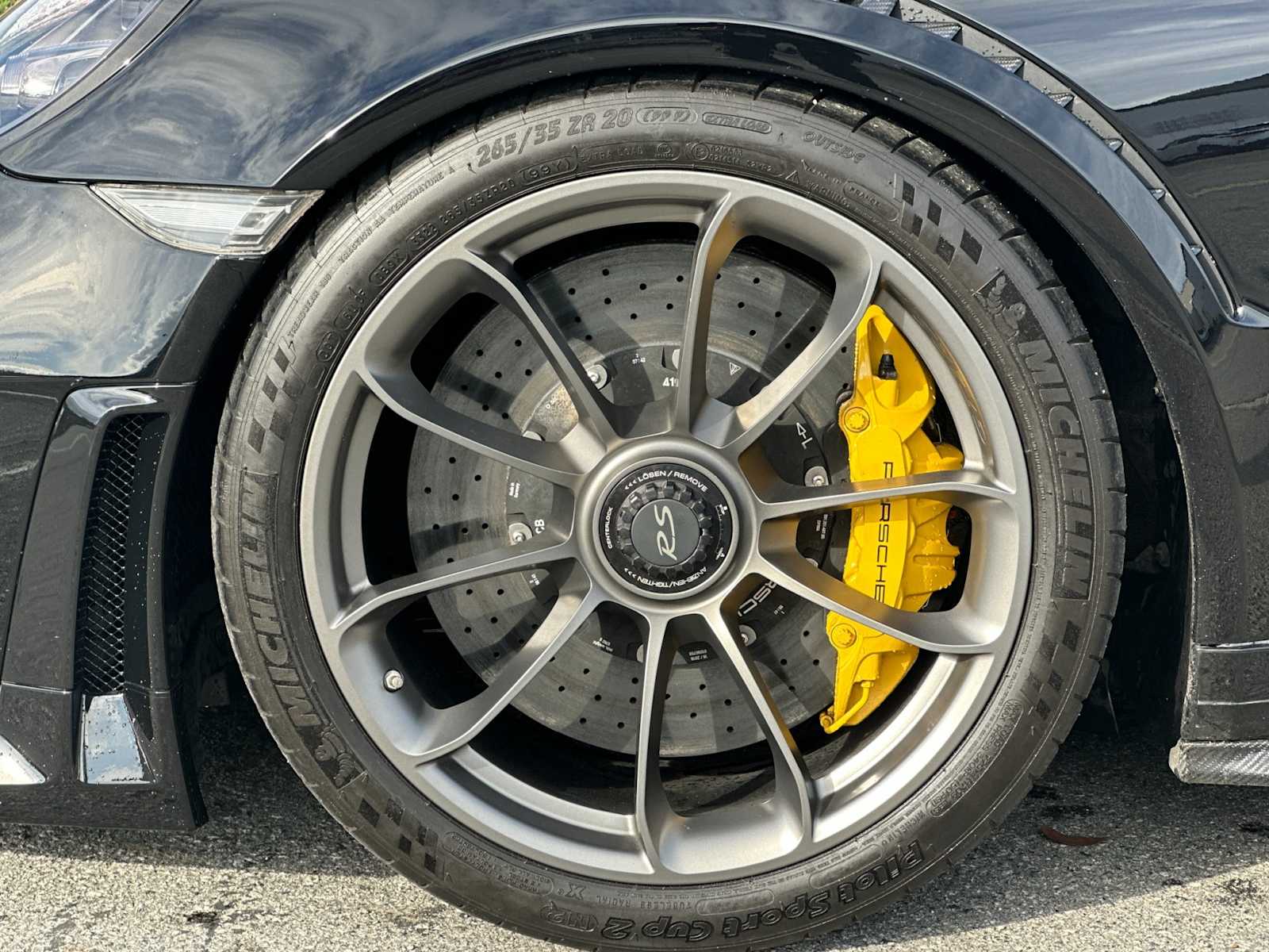 Thumbnail: 2019 Porsche 911 - 25