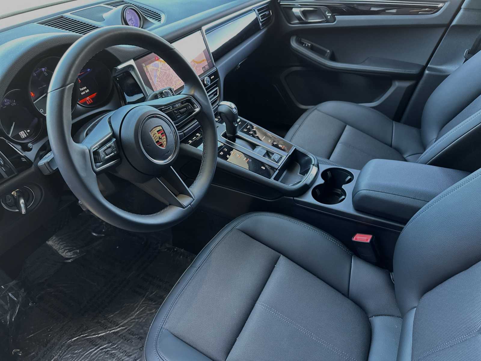 Thumbnail: 2024 Porsche Macan - 4
